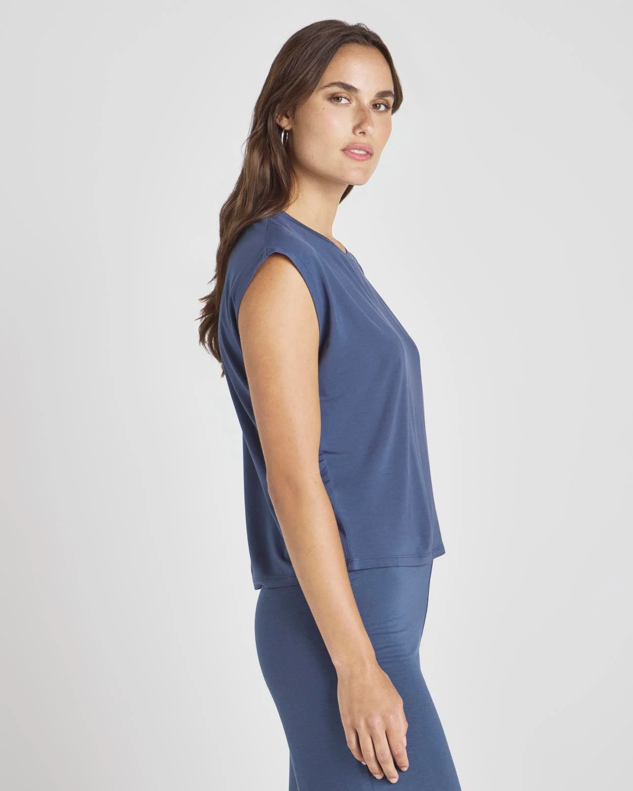 16815-24-7-lyr-muscle-tank-4.webp 24/7 LYR Muscle Tank