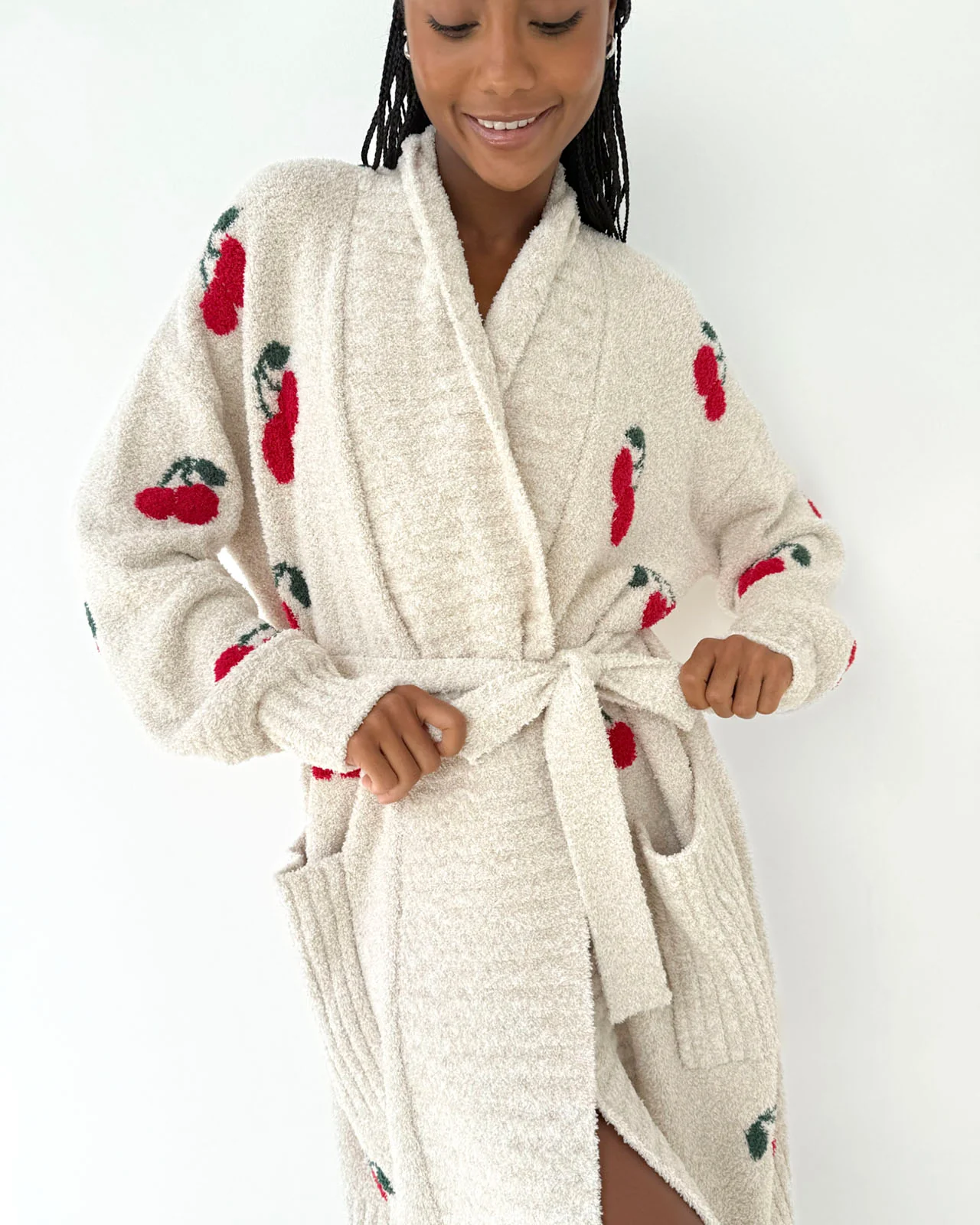 1821-pomona-fuzzy-yarn-cherries-pj-robe-2.webp Pomona Fuzzy Yarn Cherries PJ Robe