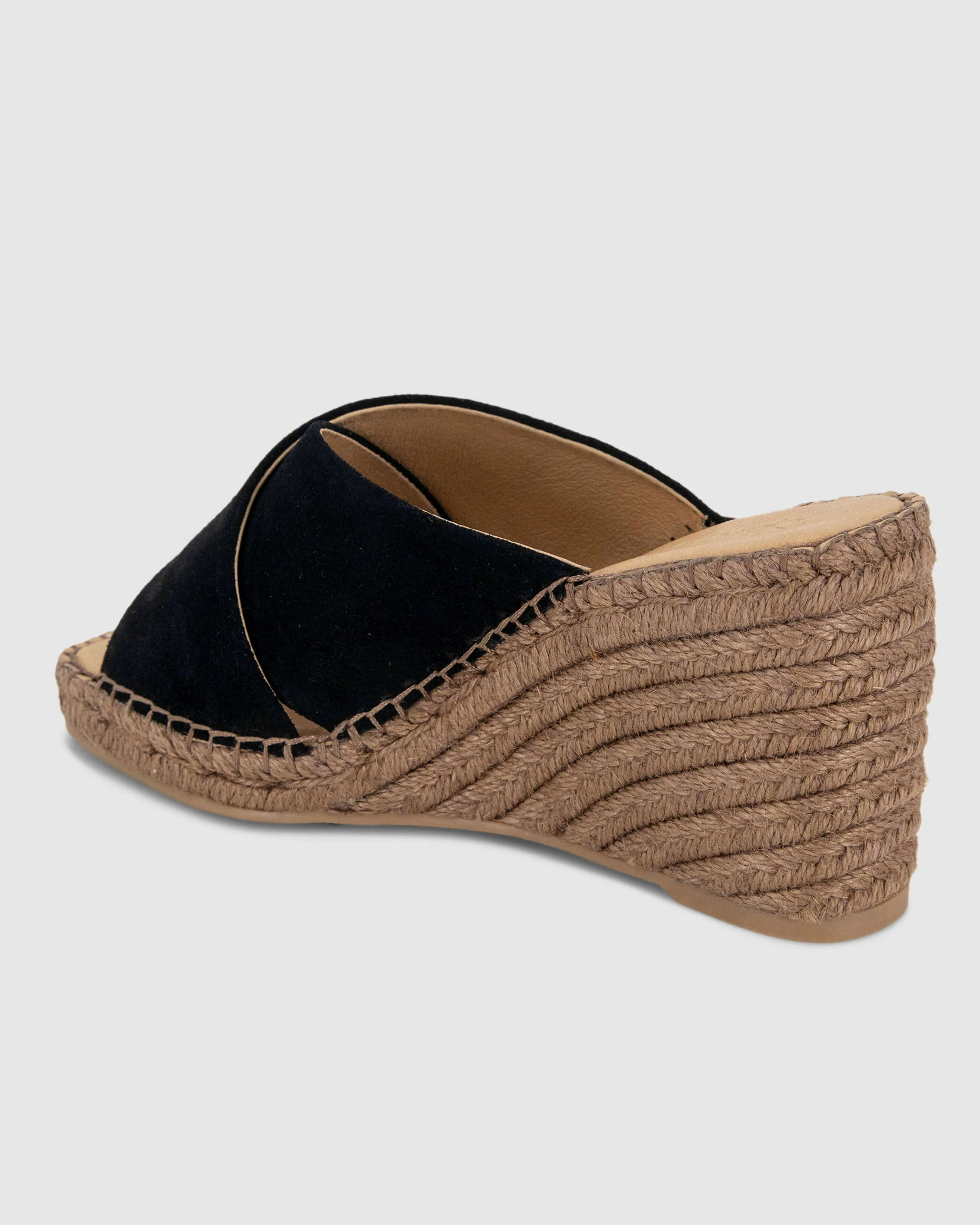 18669-britt-wedge-3.webp Britt Wedge