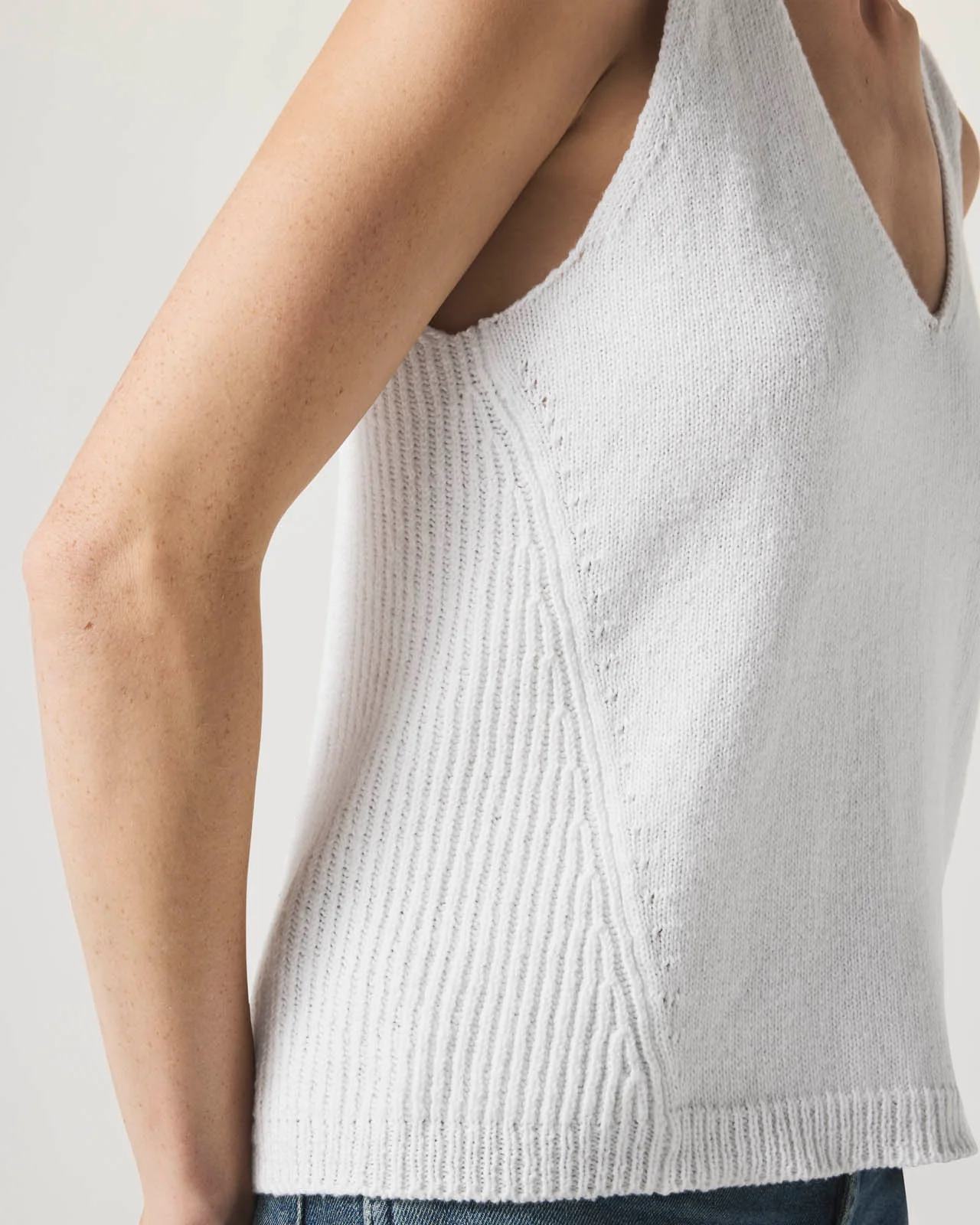 18892-cambell-sweater-tank-9.webp Cambell Sweater Tank