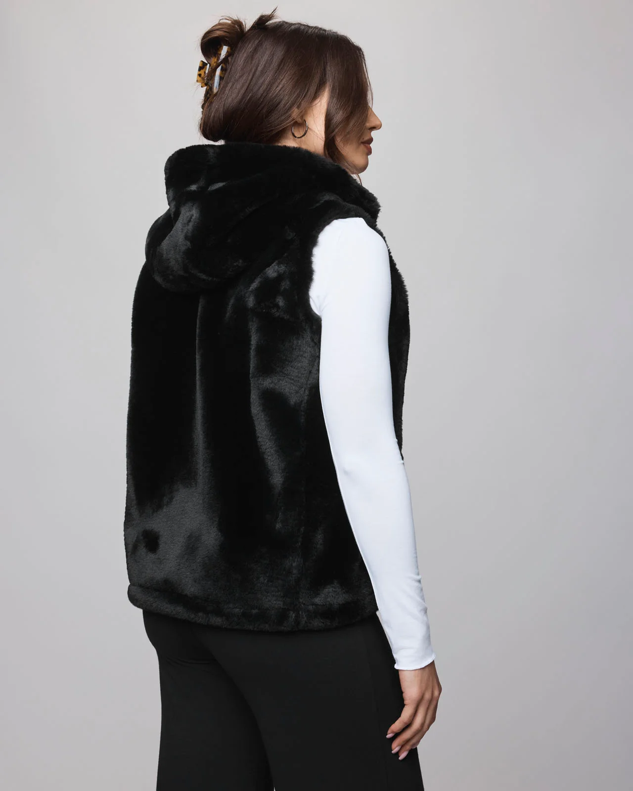 1945-lucia-fur-vest-5.webp Lucia Fur Vest