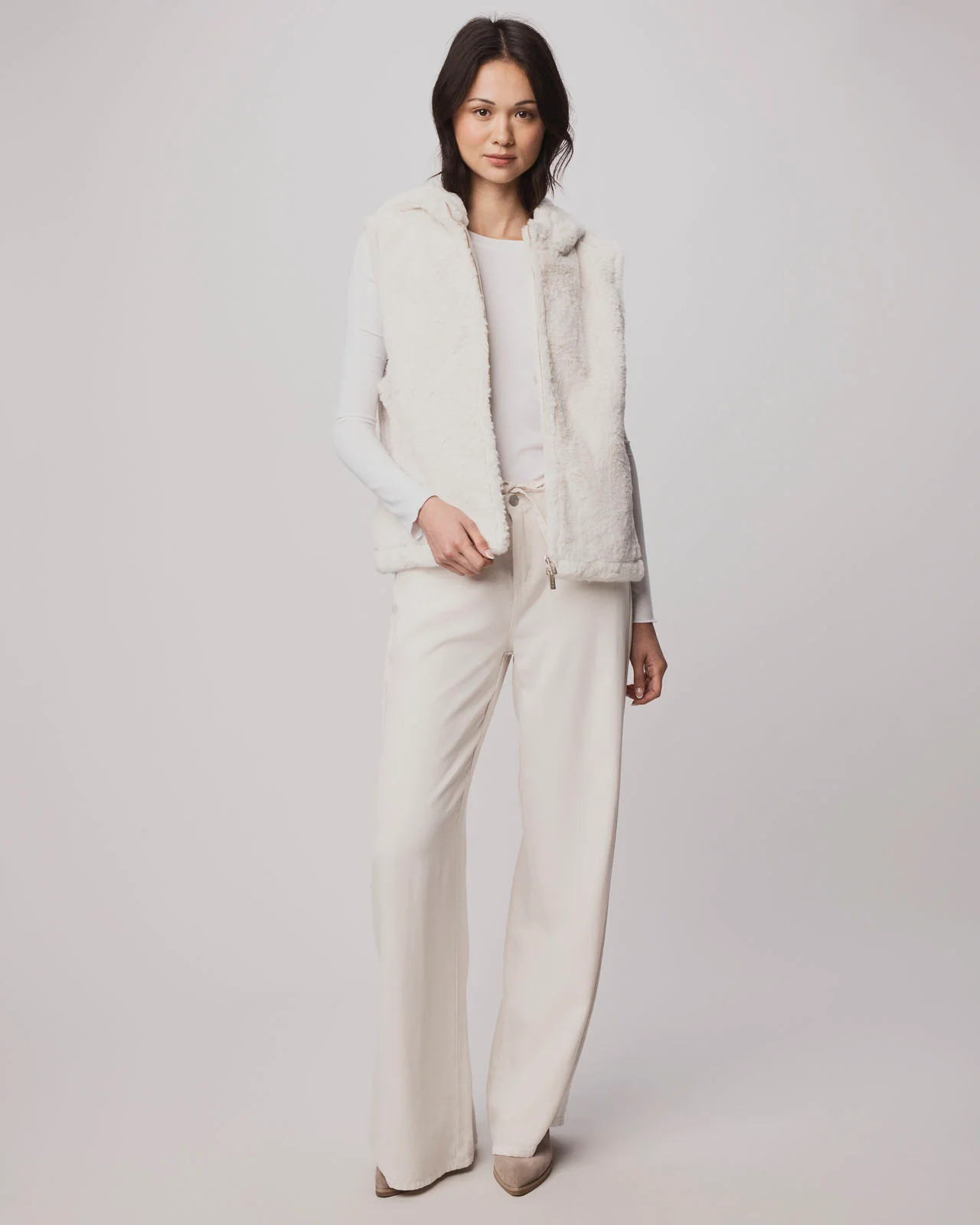 1945-lucia-fur-vest-8.webp Lucia Fur Vest