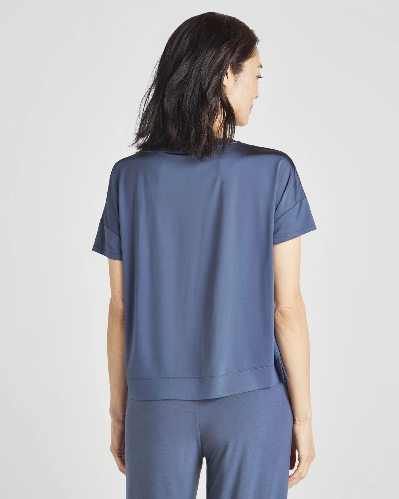 19471-charmeuse-lyr-short-sleeve-tee-5.webp Charmeuse LYR Short Sleeve Tee