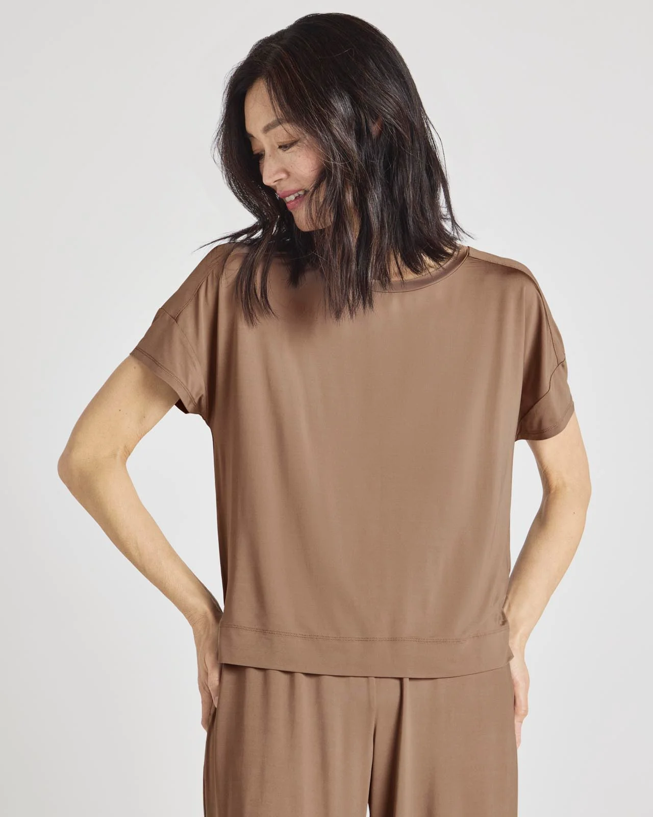 19471-charmeuse-lyr-short-sleeve-tee-6.webp Charmeuse LYR Short Sleeve Tee