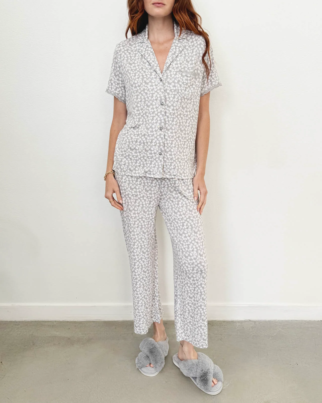 19836-daisy-pop-notch-collar-and-crop-pant-sleep-set-3.webp Daisy Pop Notch Collar and Crop Pant Sleep Set