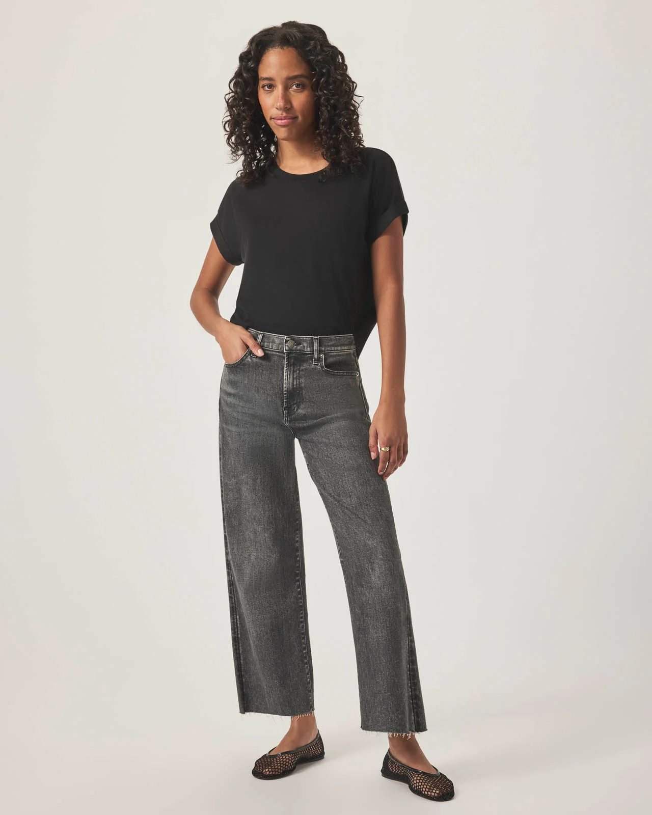 Cropped Wide Leg Raw Hem Jean