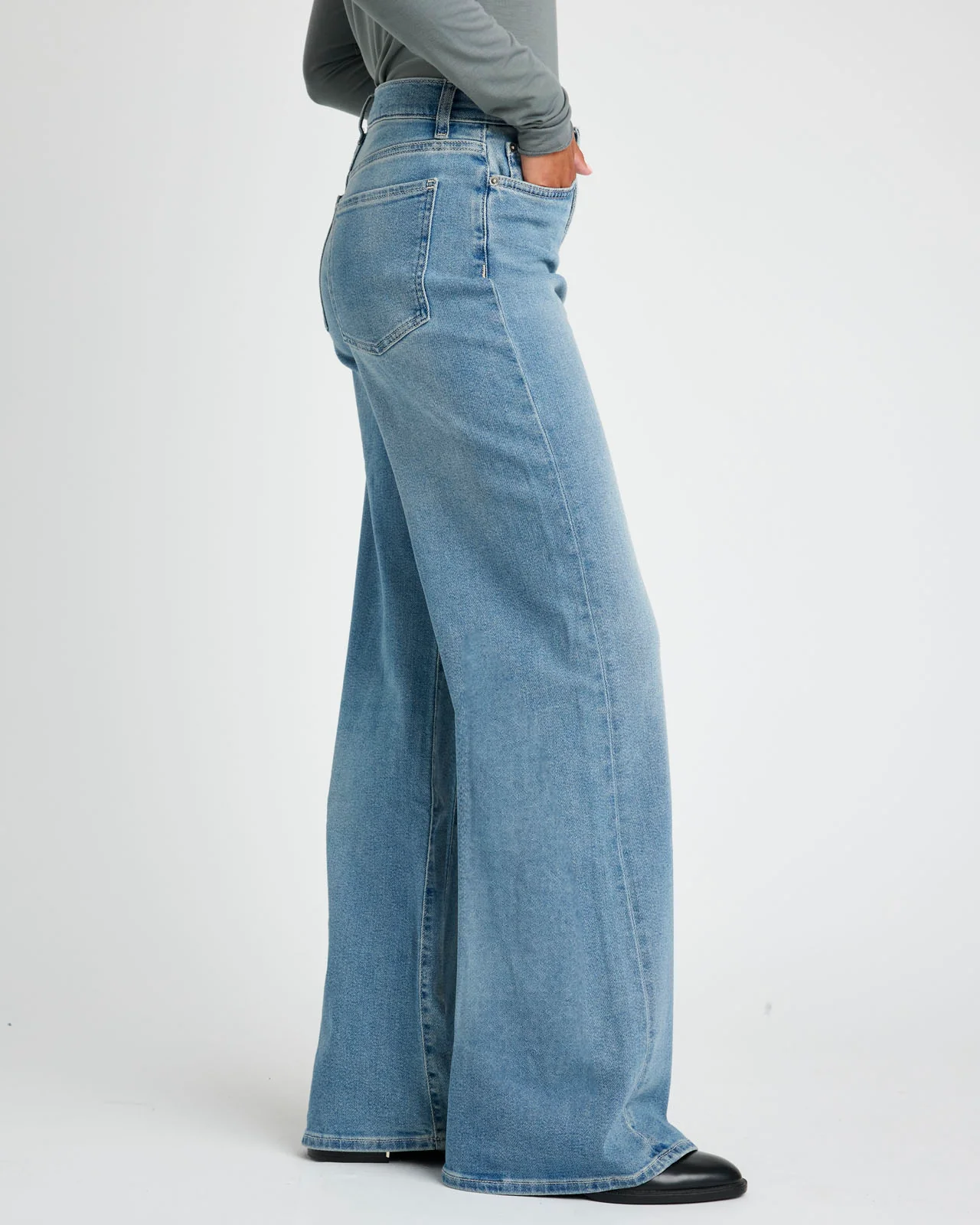 2233-high-rise-wide-leg-jean-3.webp High-Rise Wide Leg Jean