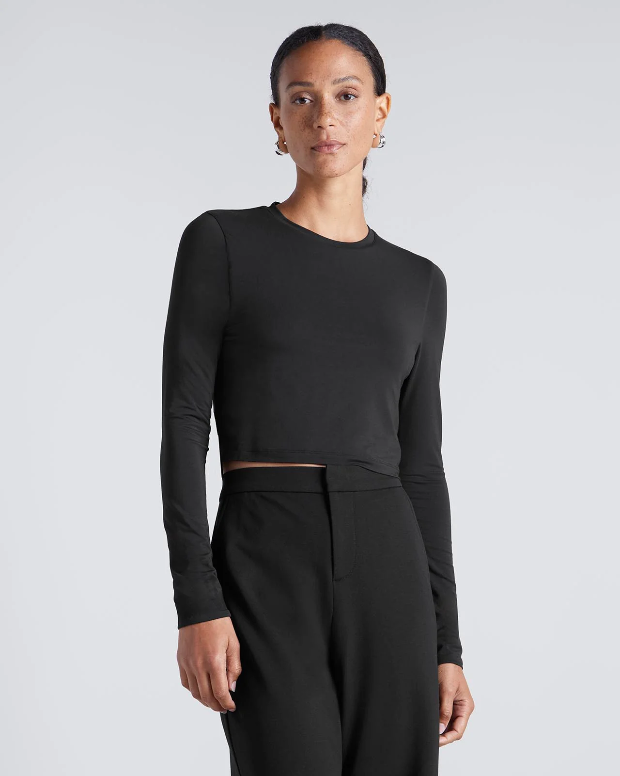 23122-kate-young-x-splendid-silk-modal-long-sleeve-tee-16.webp Kate Young x Splendid Silk-Modal Long Sleeve Tee