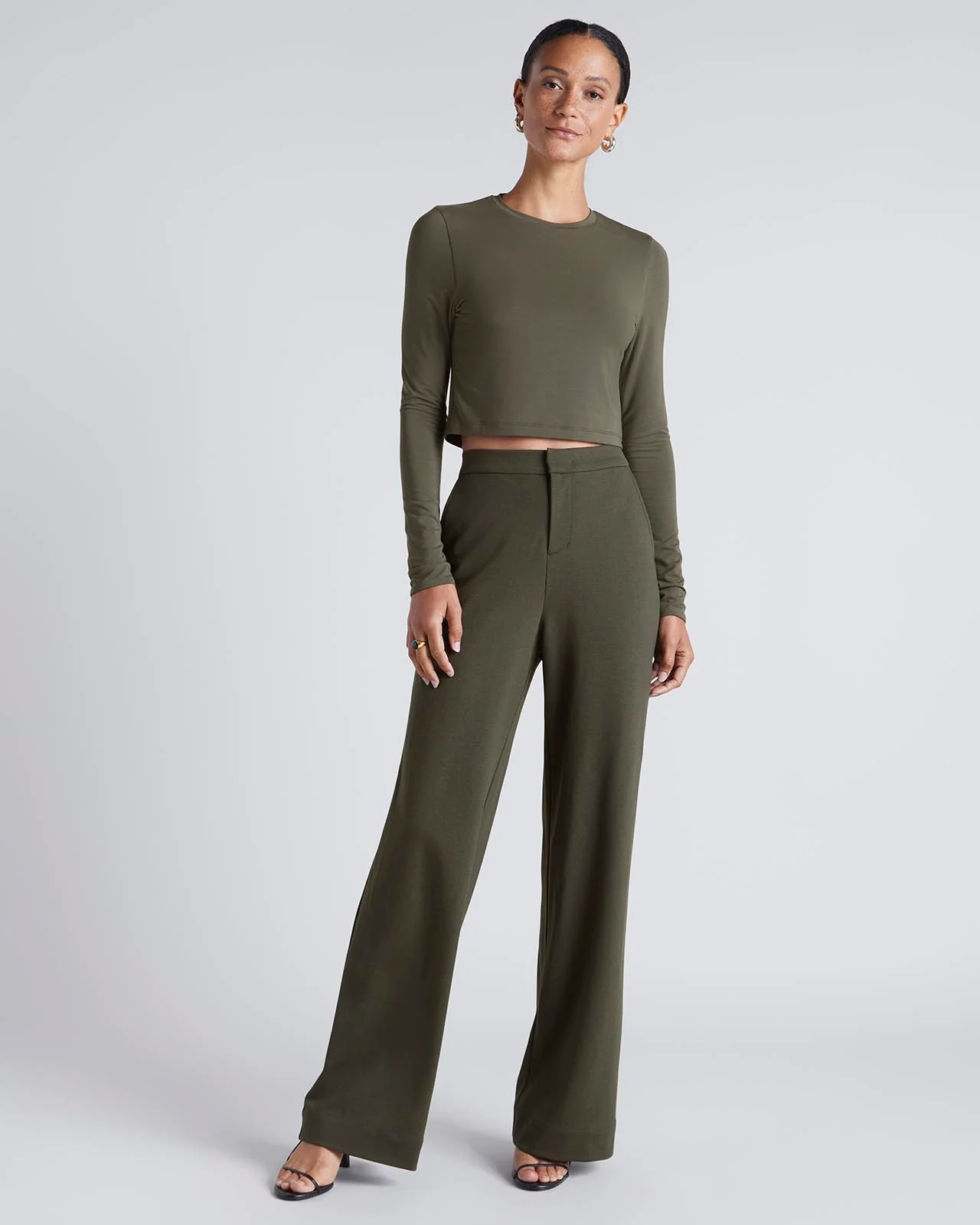 23122-kate-young-x-splendid-silk-modal-long-sleeve-tee-2.webp Kate Young x Splendid Silk-Modal Long Sleeve Tee