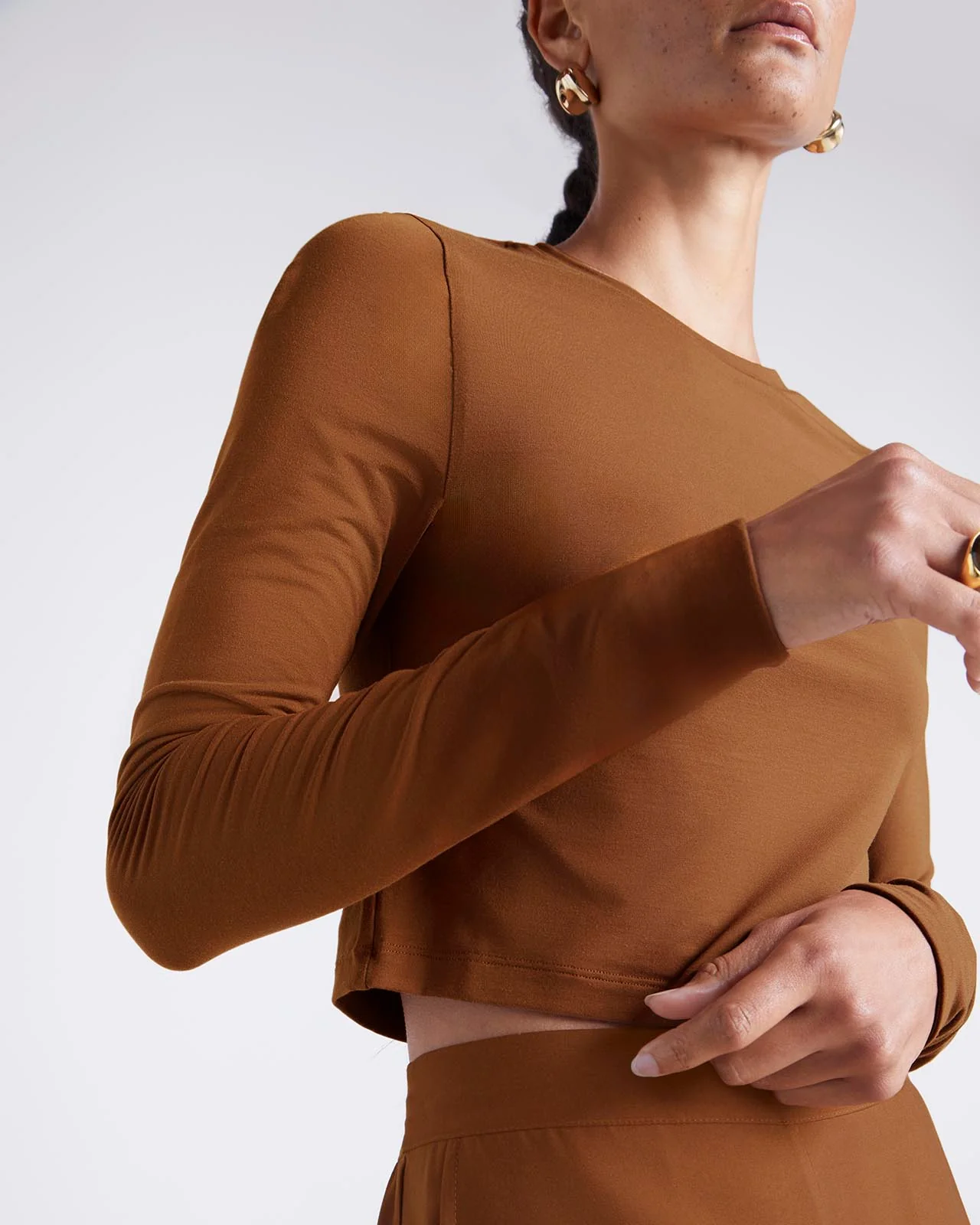 23122-kate-young-x-splendid-silk-modal-long-sleeve-tee-24.webp Kate Young x Splendid Silk-Modal Long Sleeve Tee