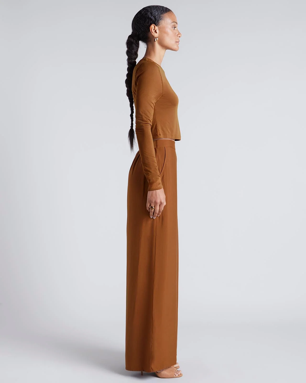 23122-kate-young-x-splendid-silk-modal-long-sleeve-tee-26.webp Kate Young x Splendid Silk-Modal Long Sleeve Tee