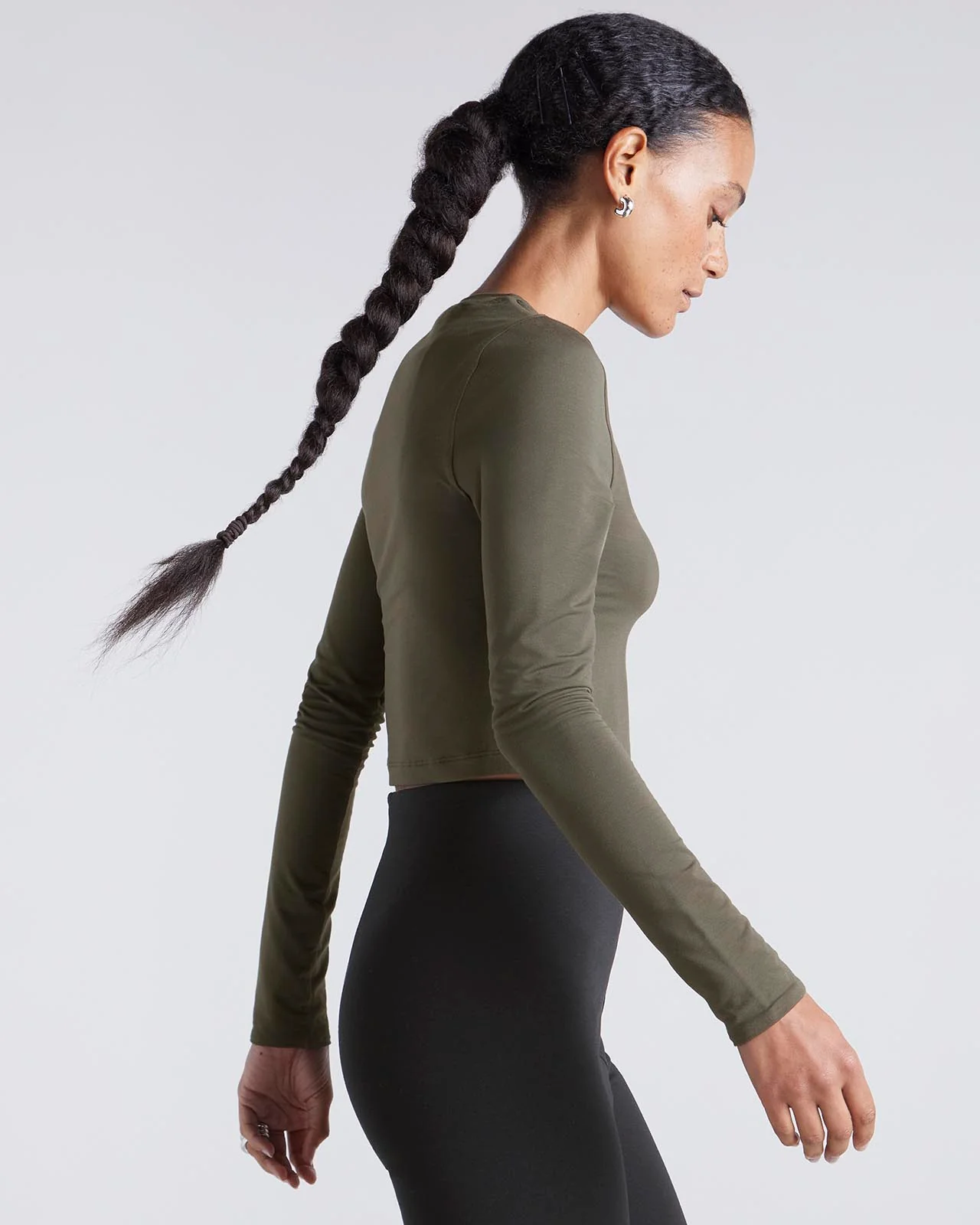 23122-kate-young-x-splendid-silk-modal-long-sleeve-tee-5.webp Kate Young x Splendid Silk-Modal Long Sleeve Tee