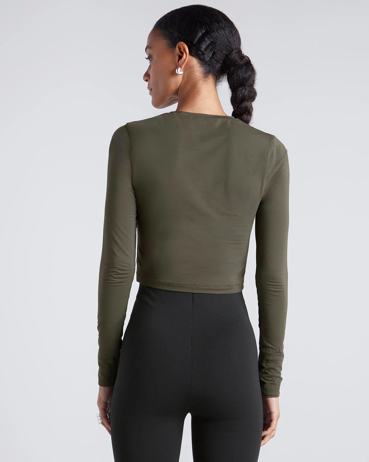 23122-kate-young-x-splendid-silk-modal-long-sleeve-tee-6.webp Kate Young x Splendid Silk-Modal Long Sleeve Tee