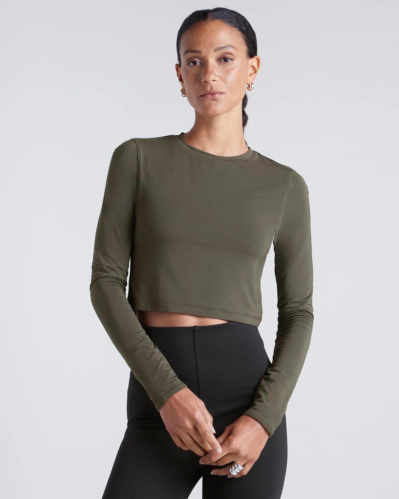 23122-kate-young-x-splendid-silk-modal-long-sleeve-tee-7.webp Kate Young x Splendid Silk-Modal Long Sleeve Tee