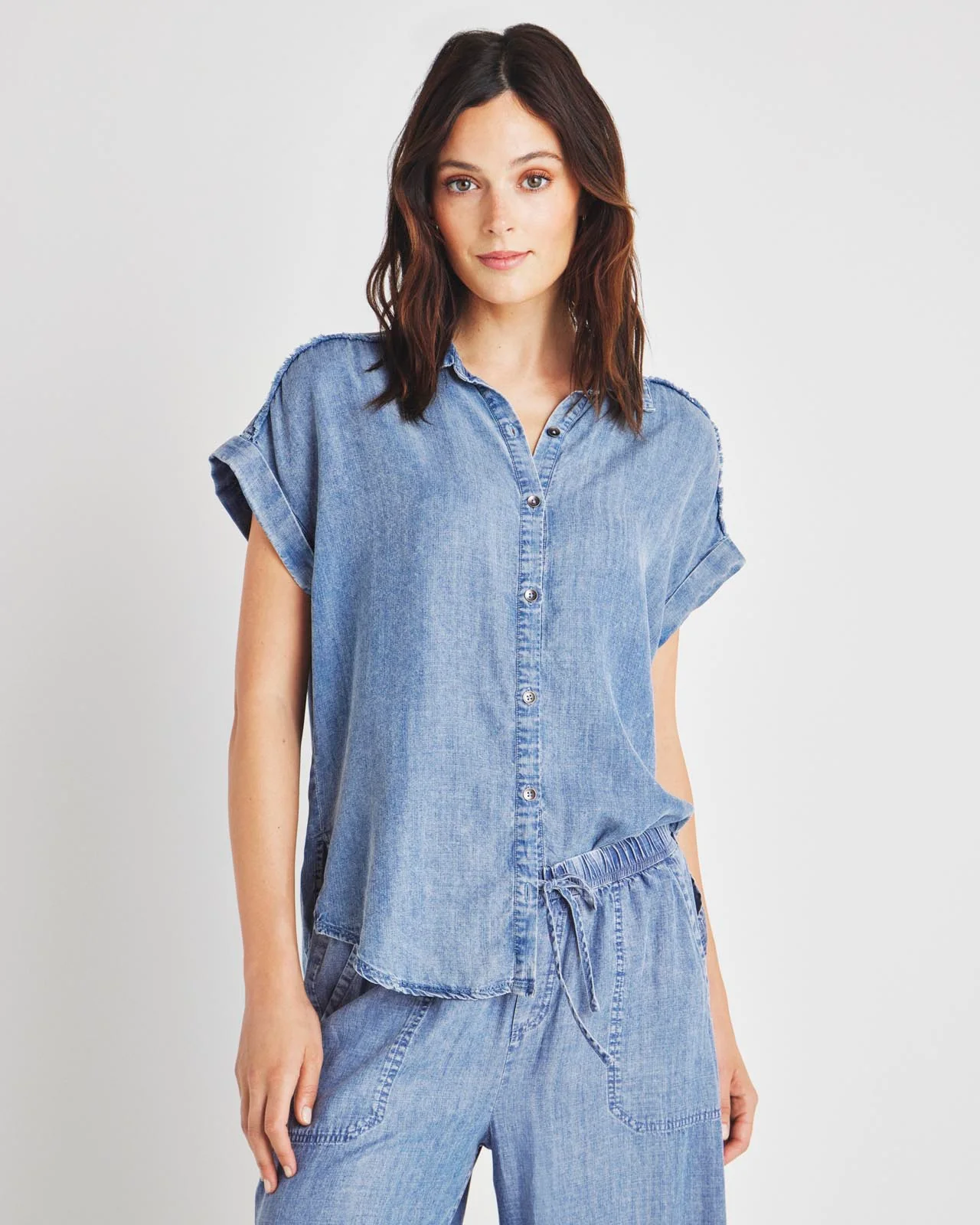 23212-kathryn-chambray-short-sleeve-shirt-2.webp Kathryn Chambray Short Sleeve Shirt