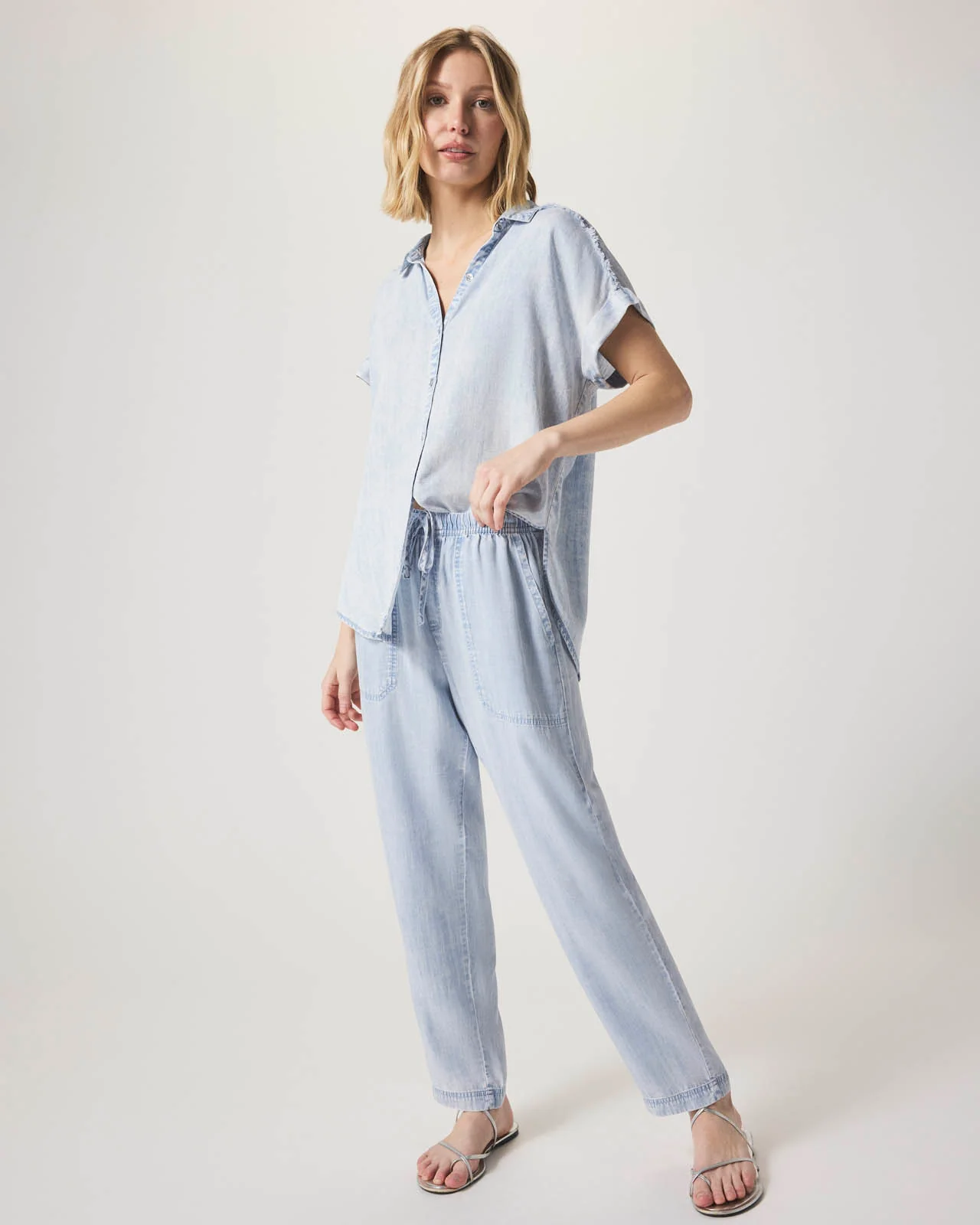23212-kathryn-chambray-short-sleeve-shirt-8.webp Kathryn Chambray Short Sleeve Shirt