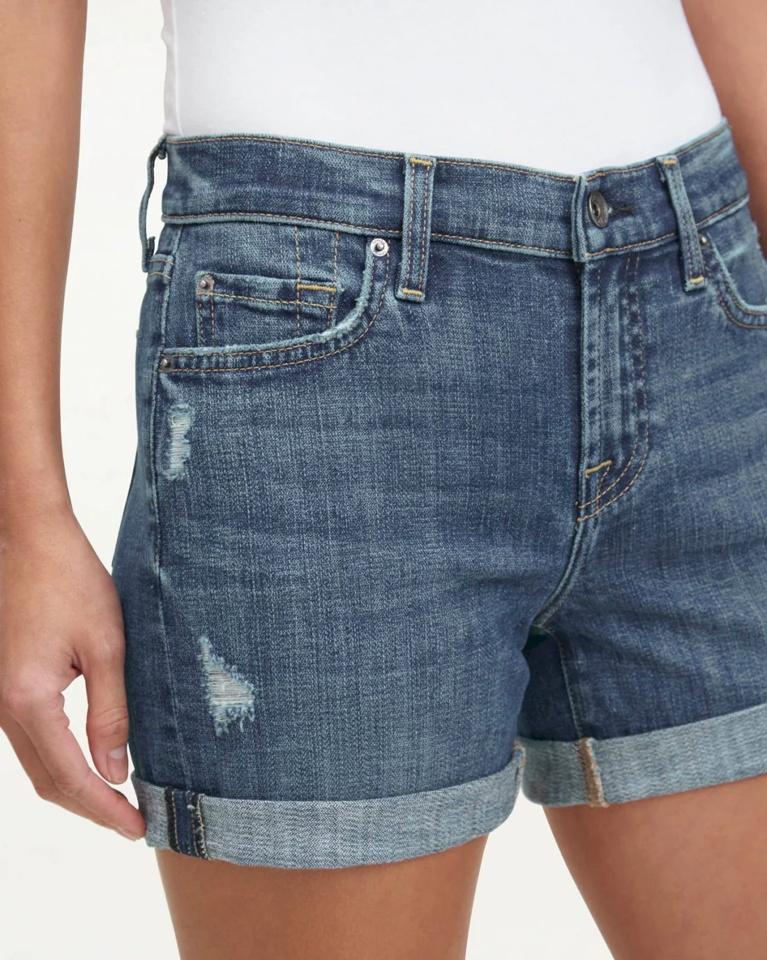 2375-mid-rise-relaxed-cuff-short-2.webp Mid-Rise Relaxed Cuff Short
