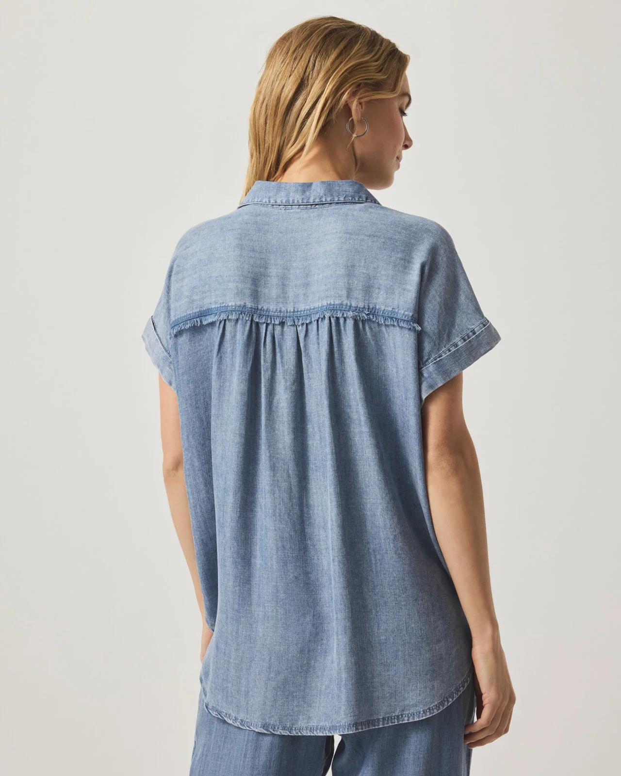 4430-short-sleeve-paige-indigo-shirt-6.webp Short Sleeve Paige Indigo Shirt