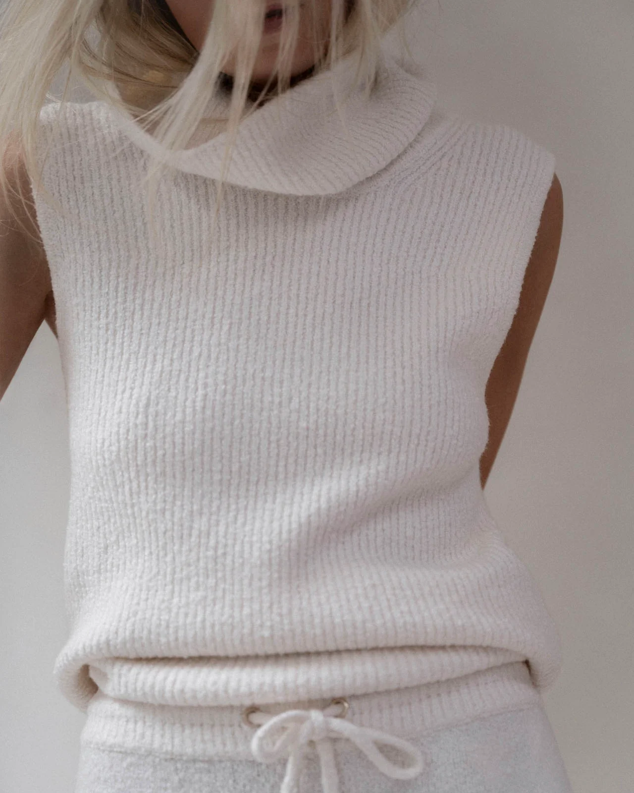 Splendid x @Cellajaneblog Turtleneck Tank Sweater