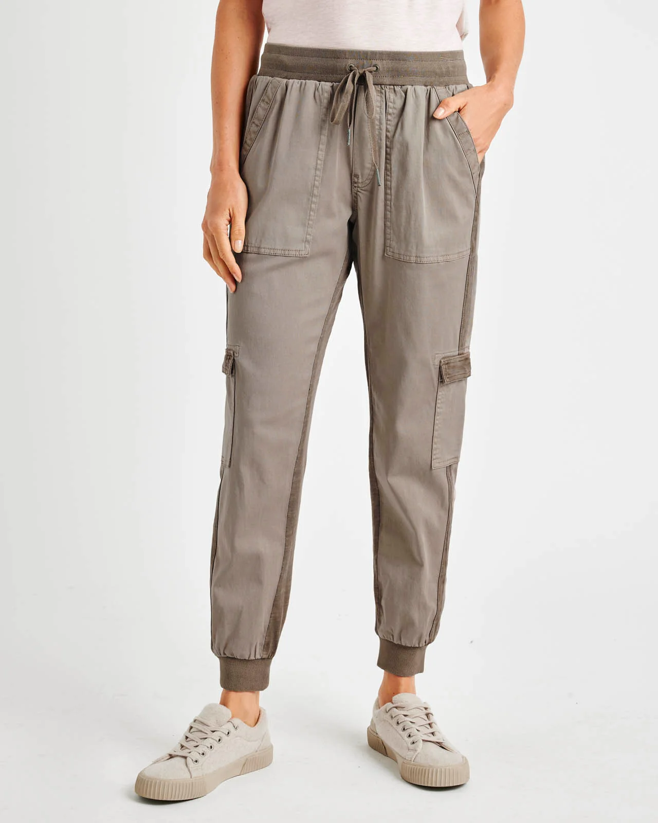 5318-jaclyn-jogger-3.webp Jaclyn Jogger