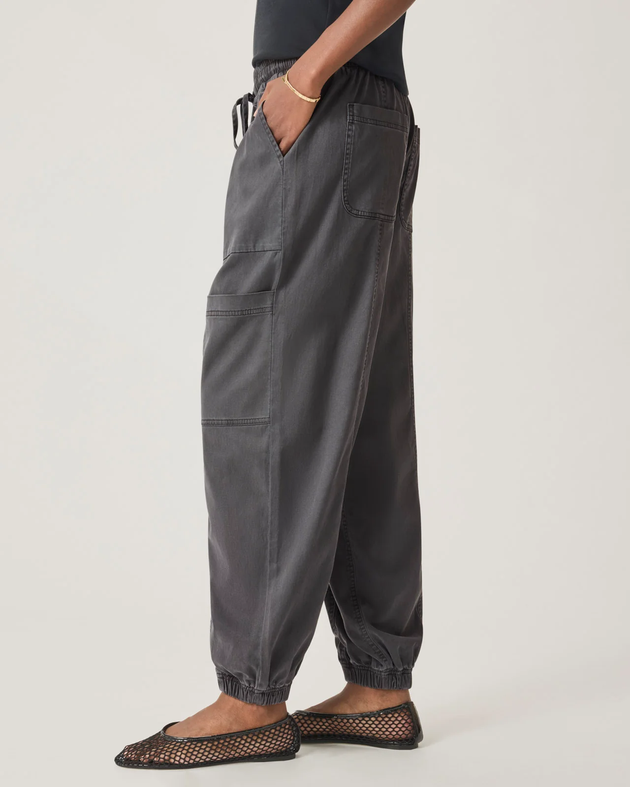 6210-destiny-jogger-5.webp Destiny Jogger
