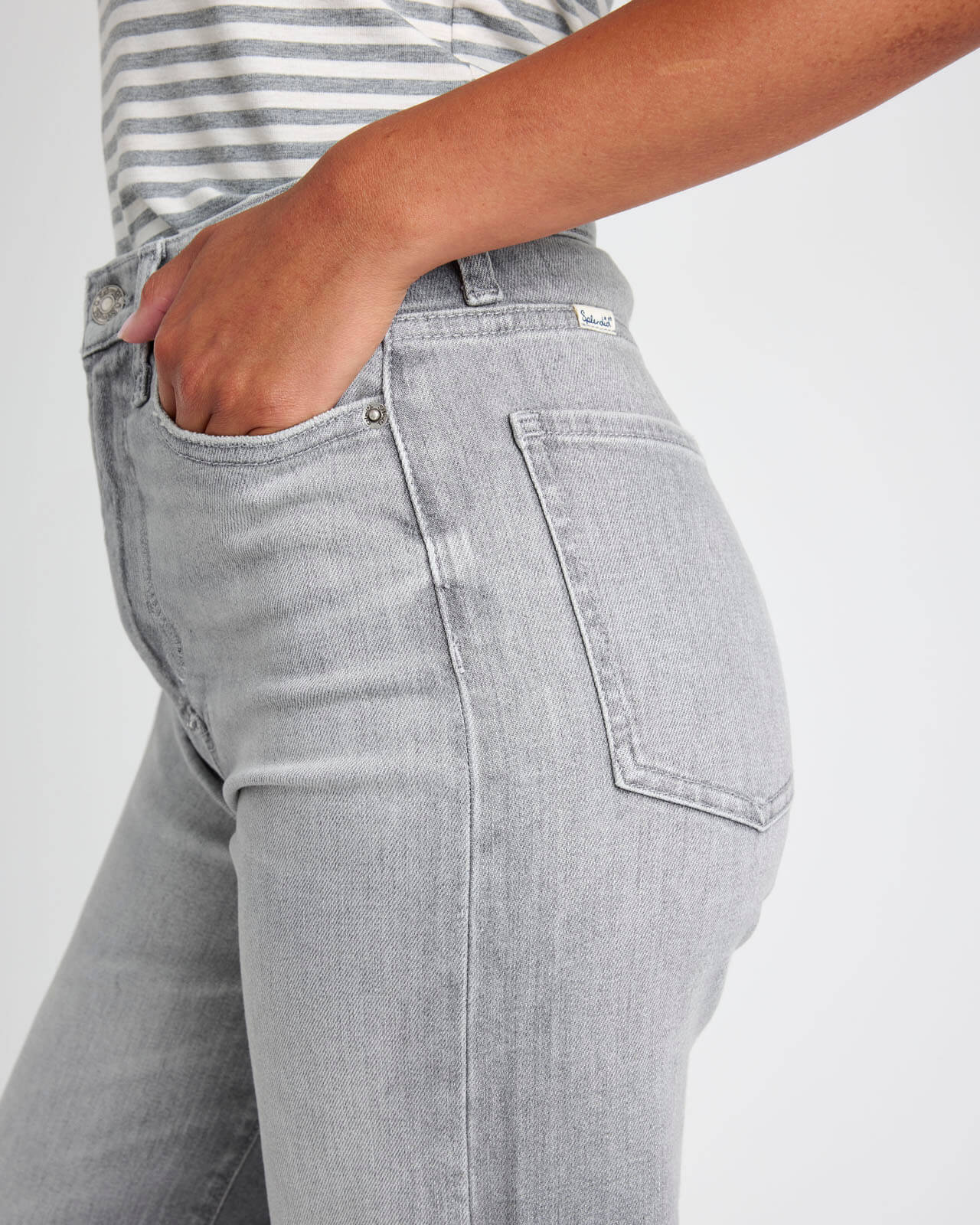 6707-grey-high-rise-wide-leg-jean-5.jpg Grey High-Rise Wide Leg Jean