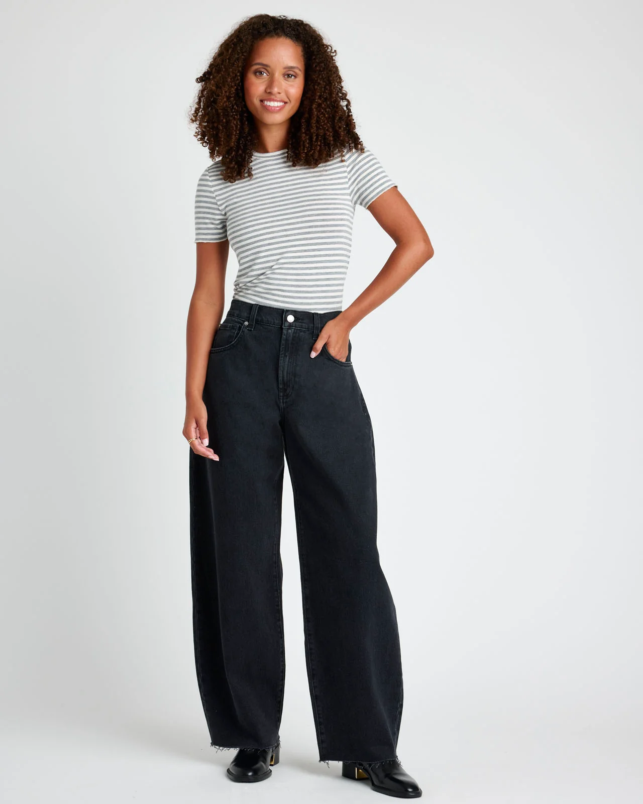 6727-carson-barrel-leg-jean-in-black-rinse-2.webp Carson Barrel Leg Jean in Black Rinse
