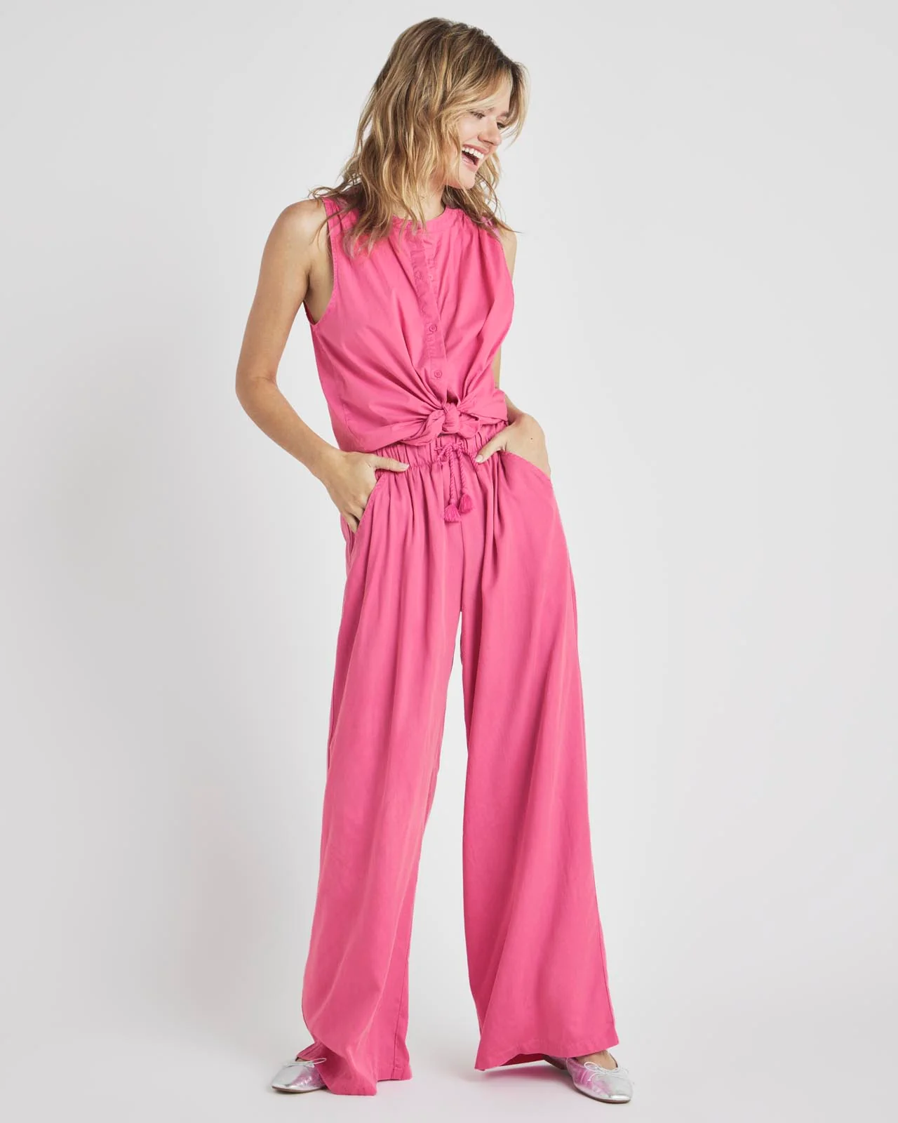 7055-lainey-wide-leg-pant-1.webp Lainey Wide Leg Pant