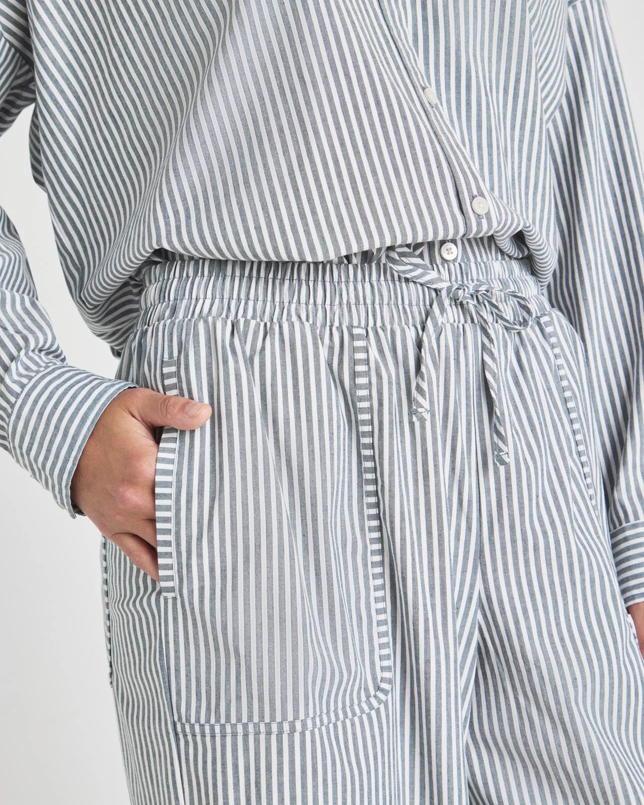 7400-splendid-x-cellajaneblog-poplin-wide-leg-pant-10.webp Splendid x @Cellajaneblog Poplin Wide Leg Pant