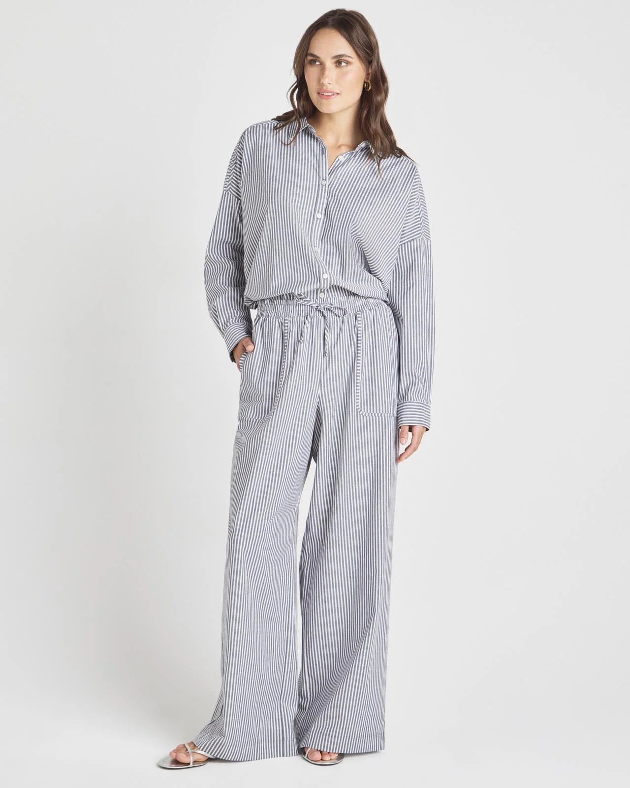 7400-splendid-x-cellajaneblog-poplin-wide-leg-pant-9.webp Splendid x @Cellajaneblog Poplin Wide Leg Pant