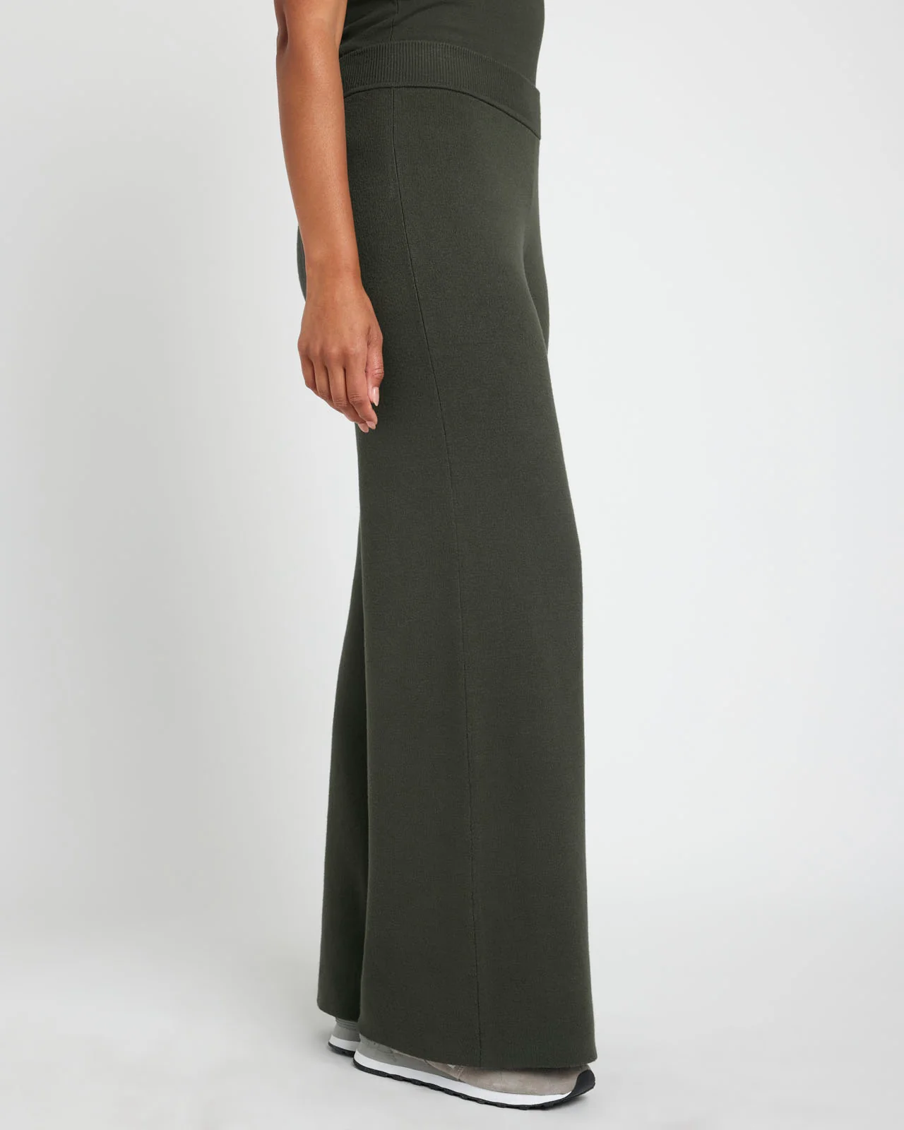 7637-splendid-x-cellajaneblog-wide-leg-sweater-pant-15.webp Splendid x @Cellajaneblog Wide Leg Sweater Pant