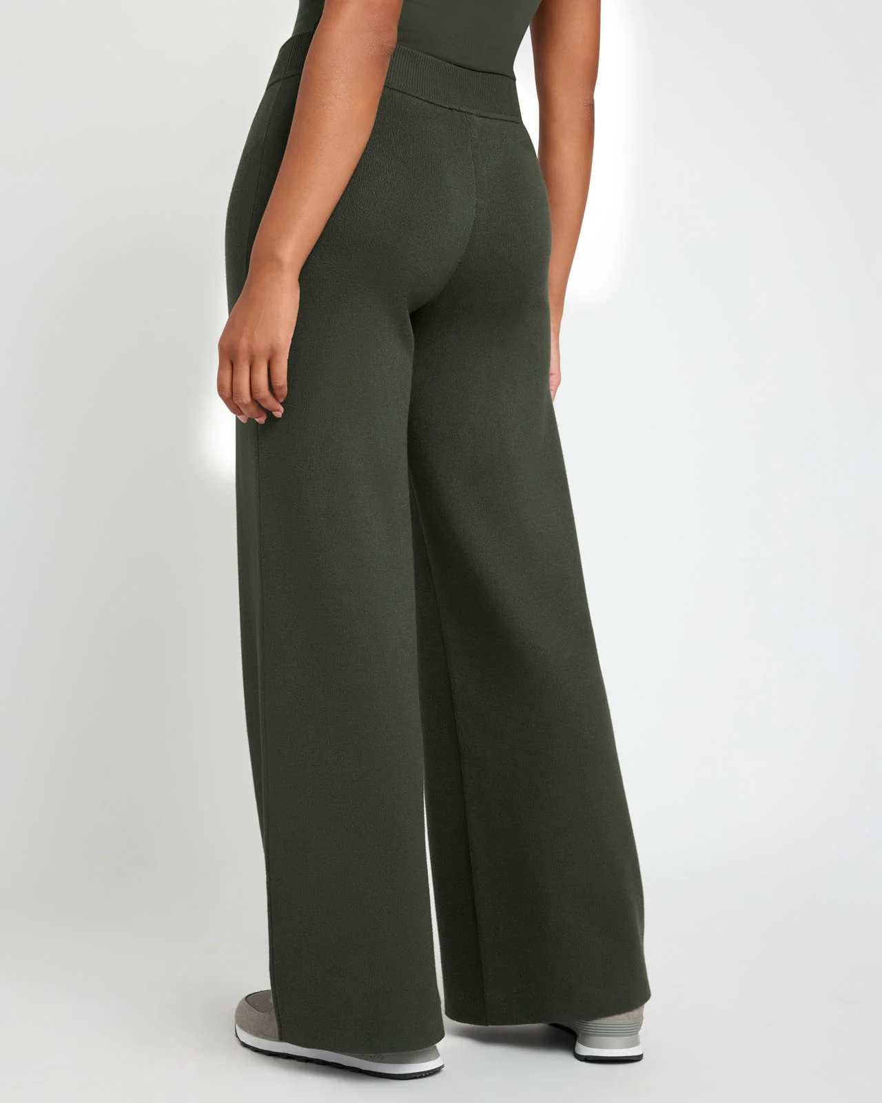 7637-splendid-x-cellajaneblog-wide-leg-sweater-pant-16.webp Splendid x @Cellajaneblog Wide Leg Sweater Pant