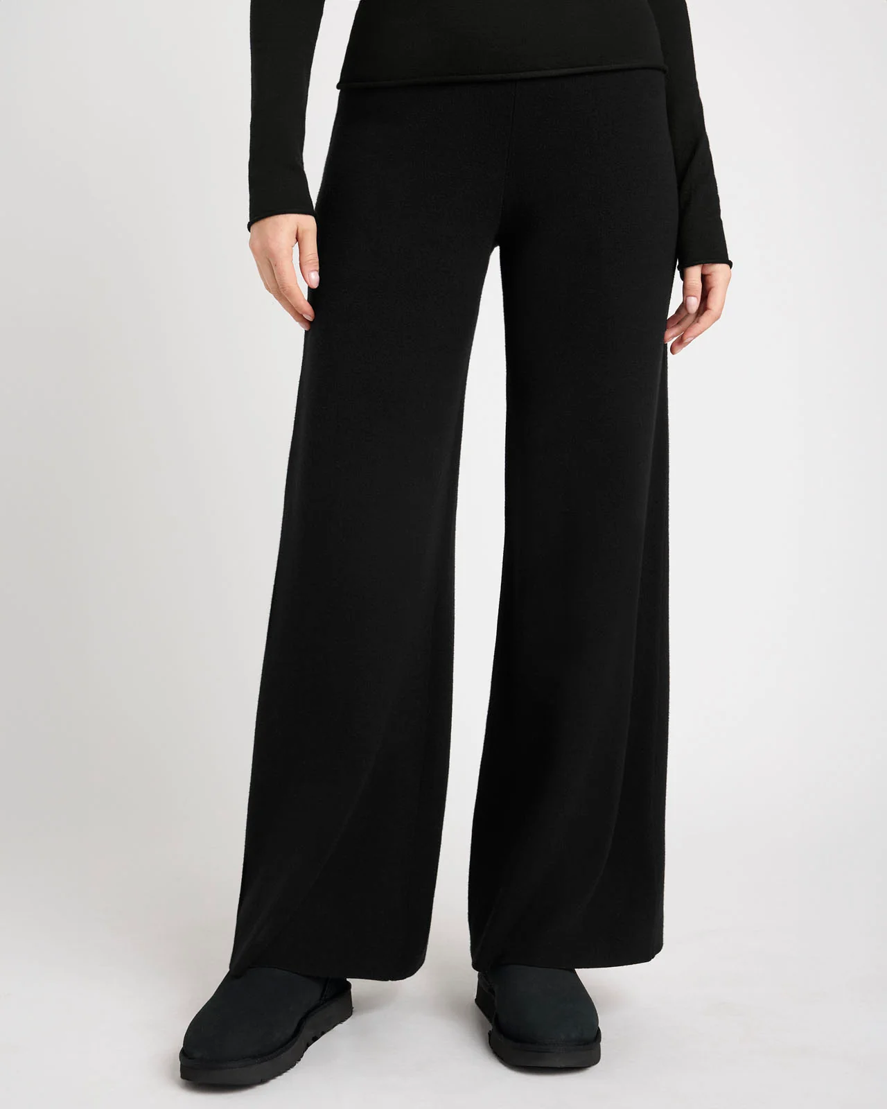 7637-splendid-x-cellajaneblog-wide-leg-sweater-pant-6.webp Splendid x @Cellajaneblog Wide Leg Sweater Pant