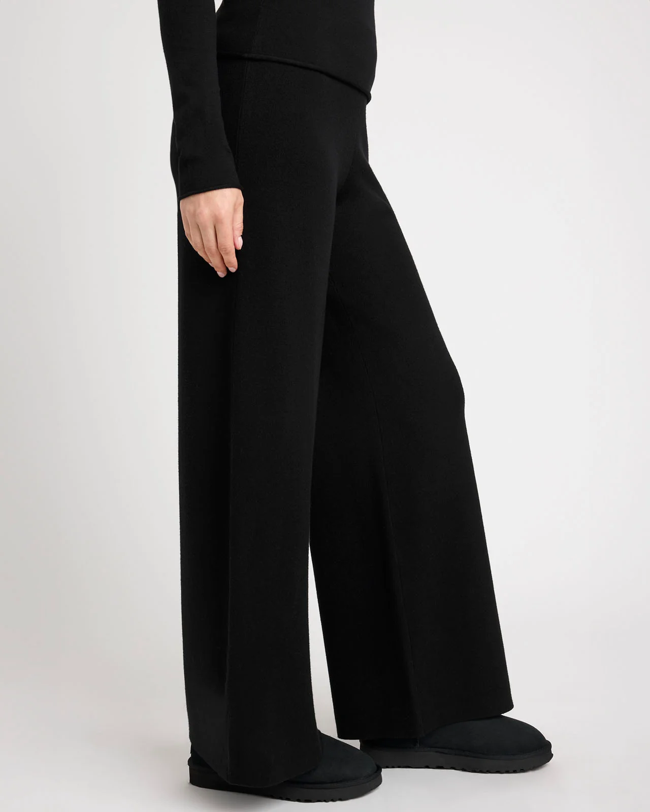 7637-splendid-x-cellajaneblog-wide-leg-sweater-pant-9.webp Splendid x @Cellajaneblog Wide Leg Sweater Pant