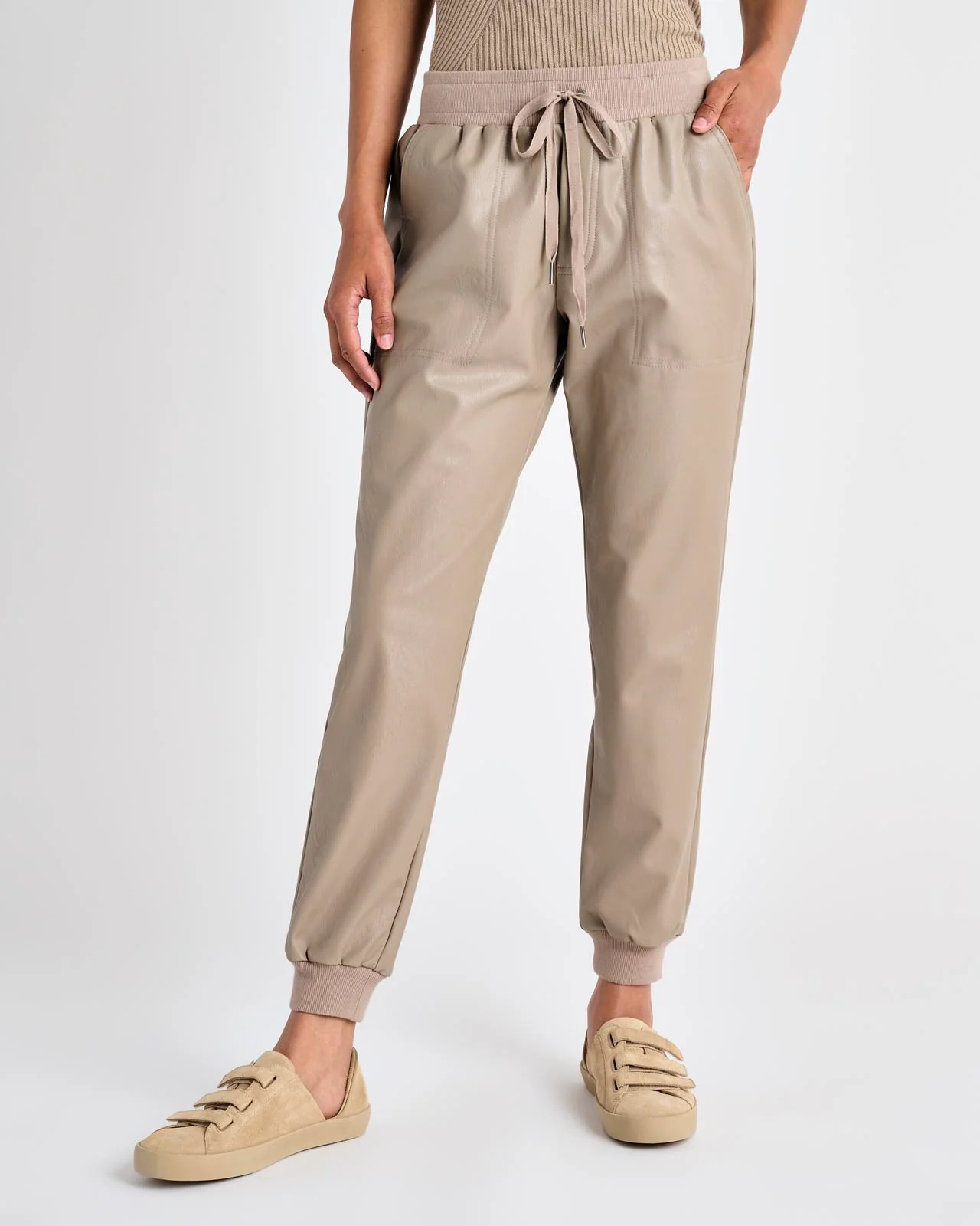 7719-vegan-leather-jogger-1.webp Vegan Leather Jogger
