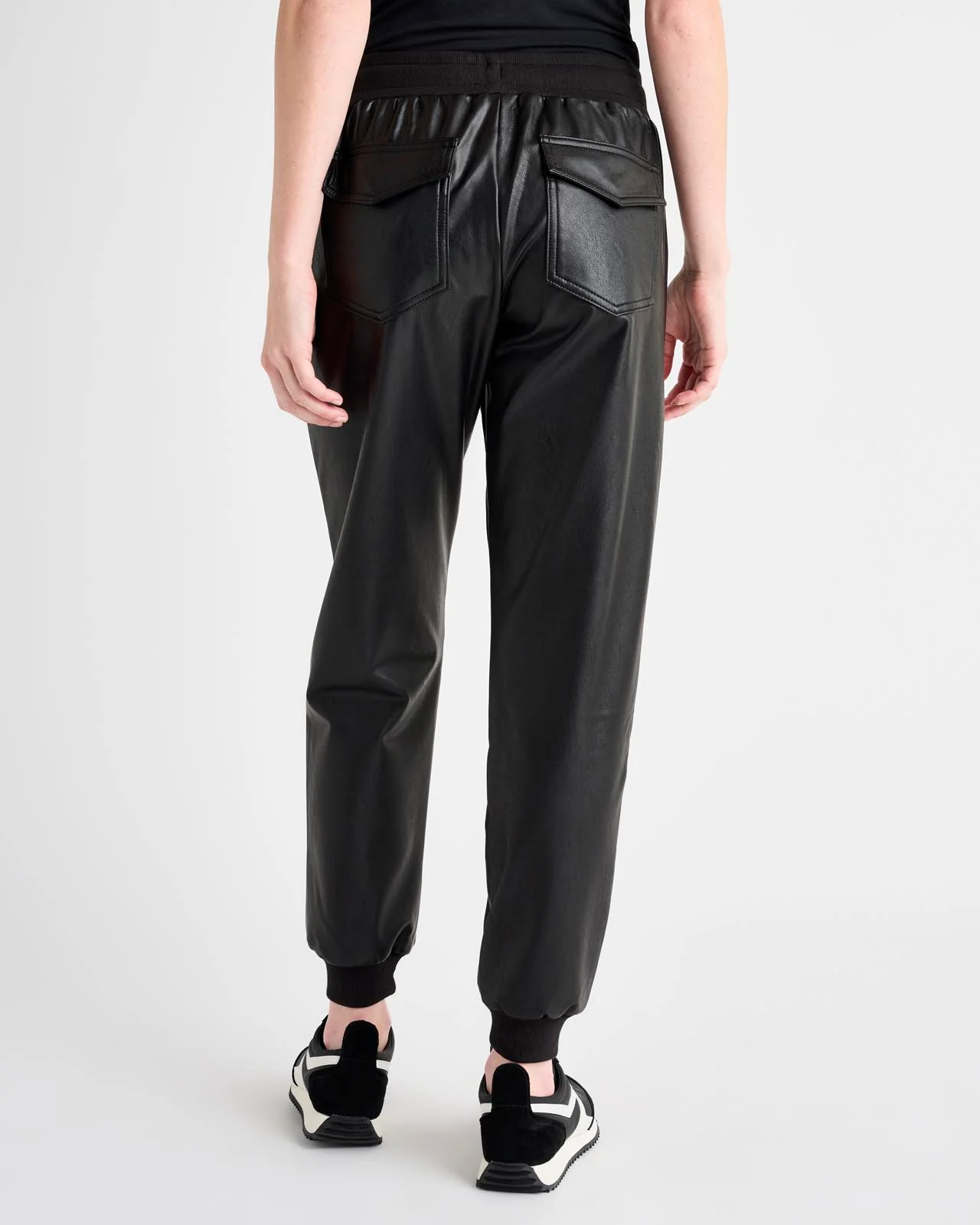 7719-vegan-leather-jogger-10.webp Vegan Leather Jogger
