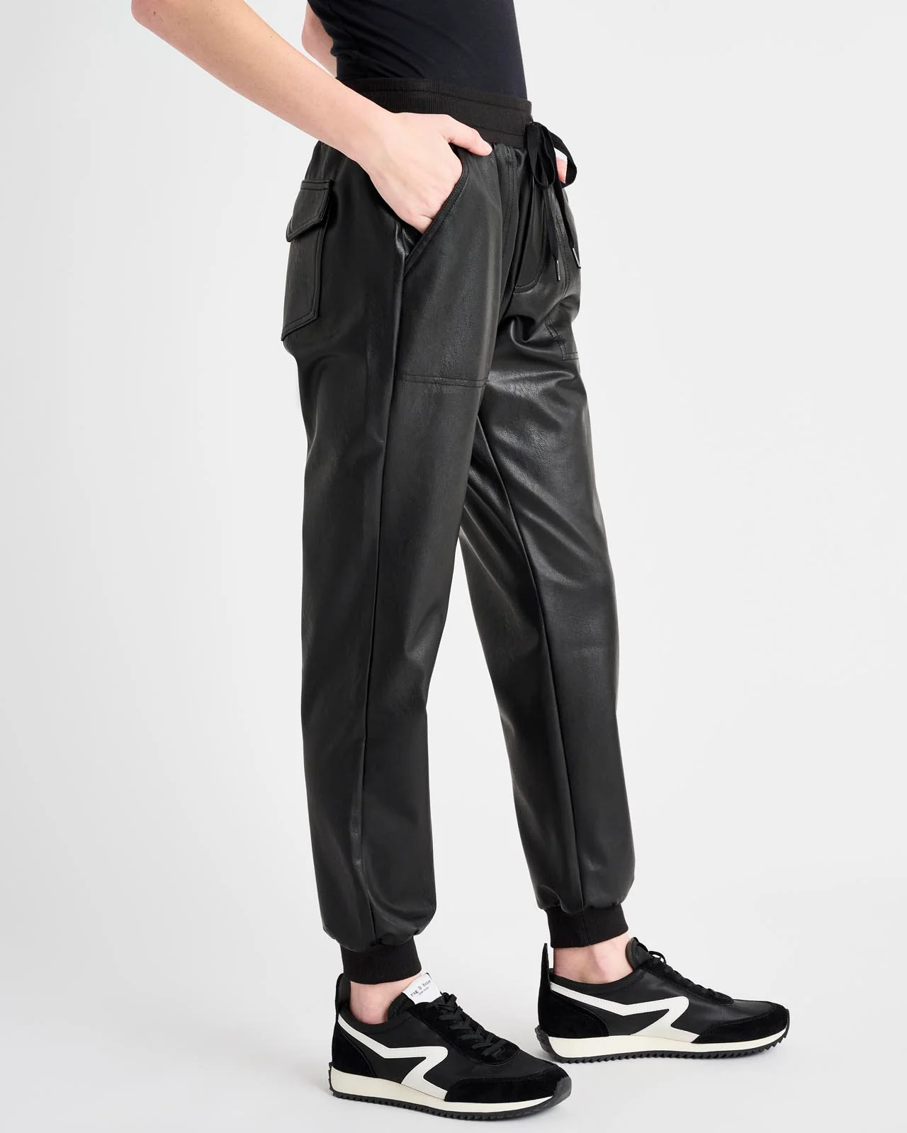 7719-vegan-leather-jogger-9.webp Vegan Leather Jogger