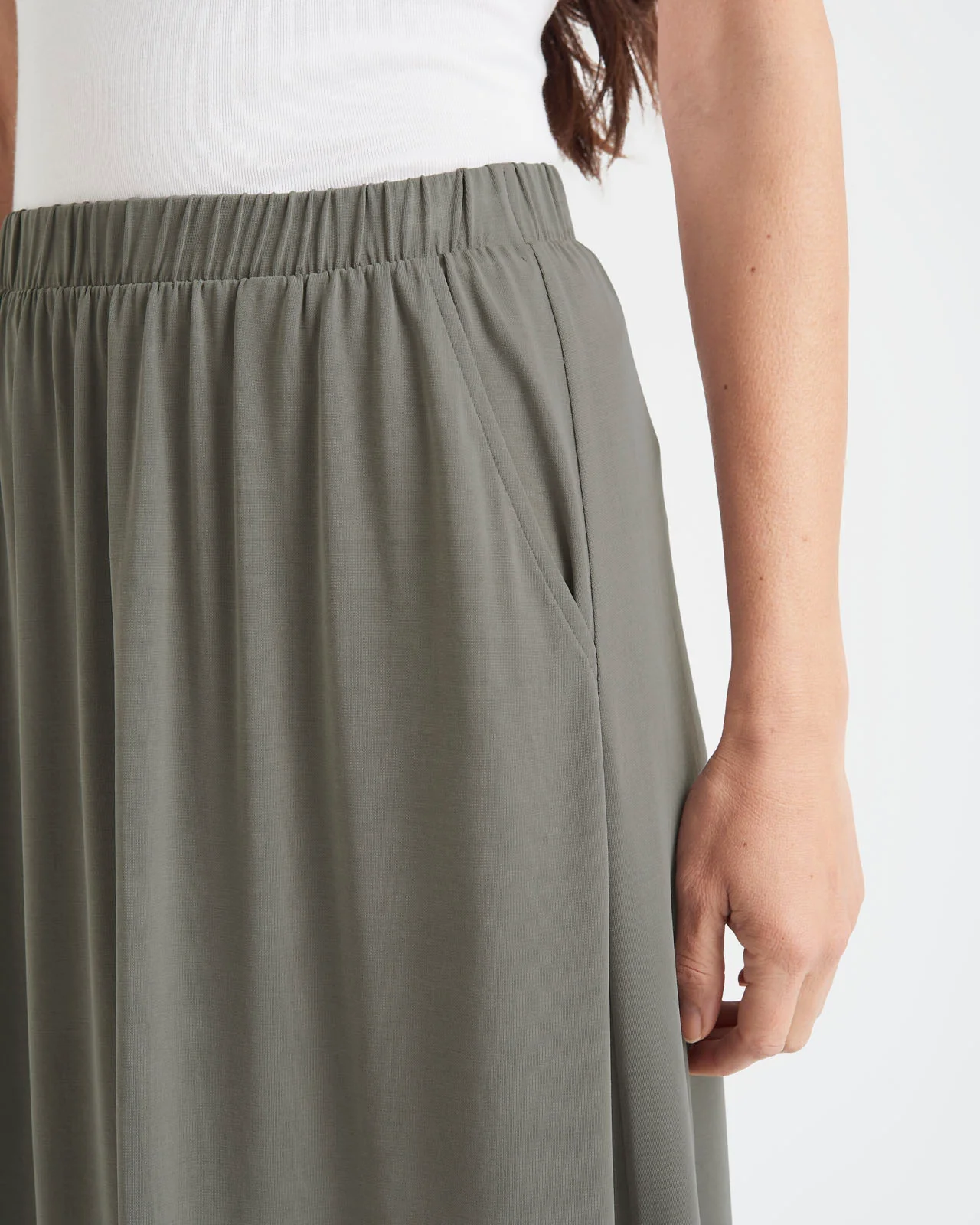 7977-arlo-sandwash-jersey-maxi-skirt-5.webp Arlo Sandwash Jersey Maxi Skirt