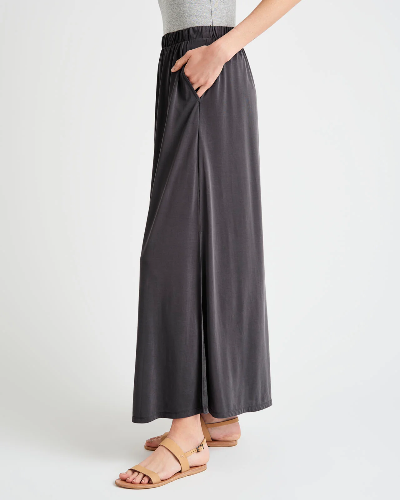 7977-arlo-sandwash-jersey-maxi-skirt-7.webp Arlo Sandwash Jersey Maxi Skirt