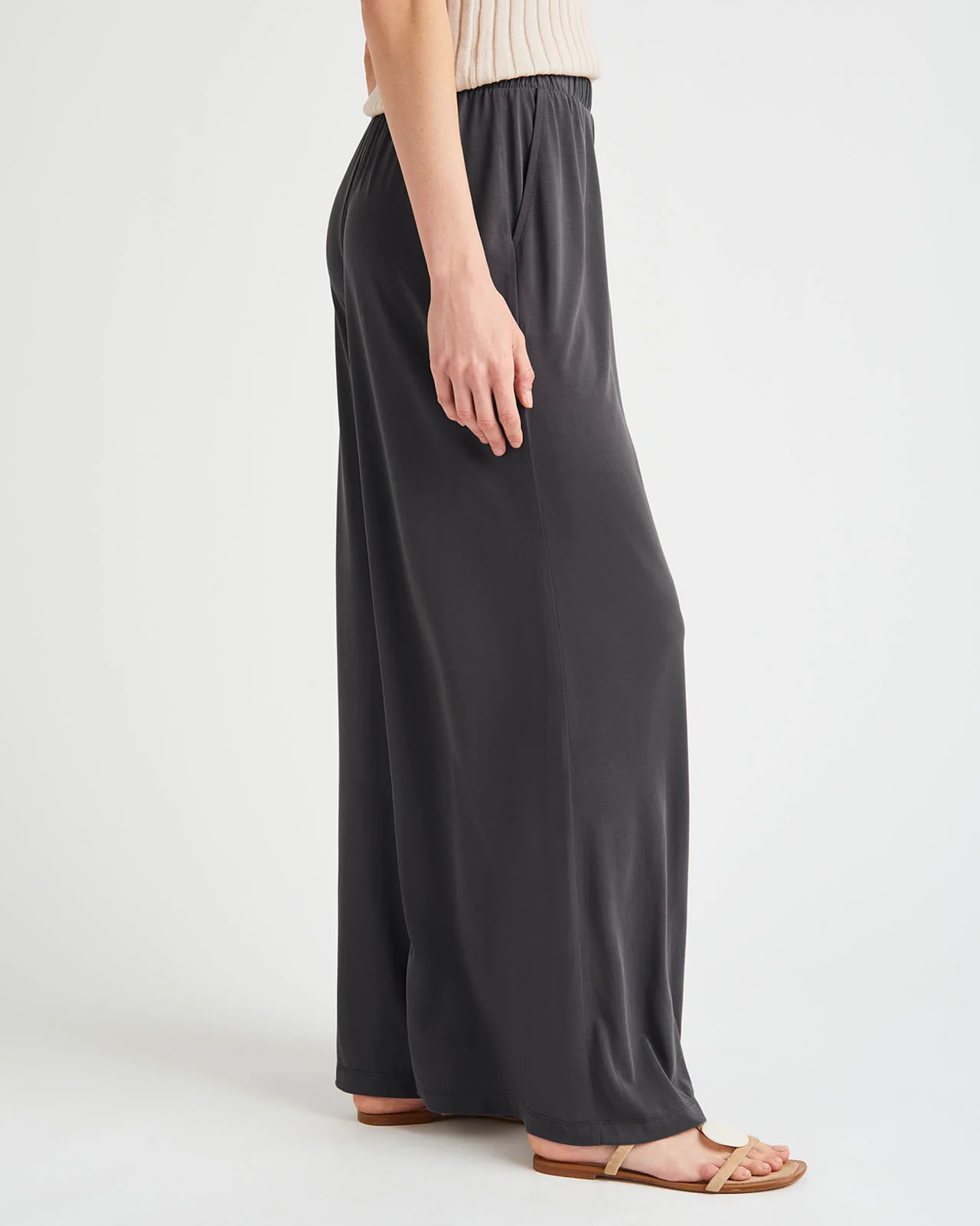 7988-arlo-sandwash-jersey-palazzo-pant-3.webp Arlo Sandwash Jersey Palazzo Pant