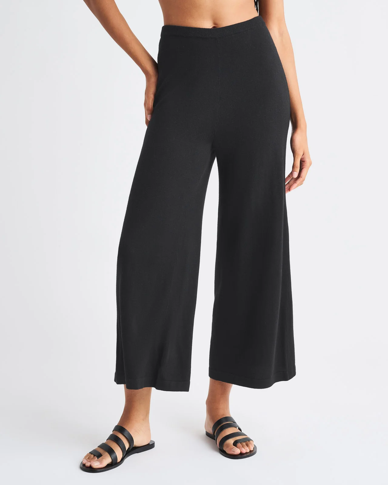 8354-cropped-loopknit-lyr-sweaterpant-8.webp Cropped Loopknit LYR Sweaterpant