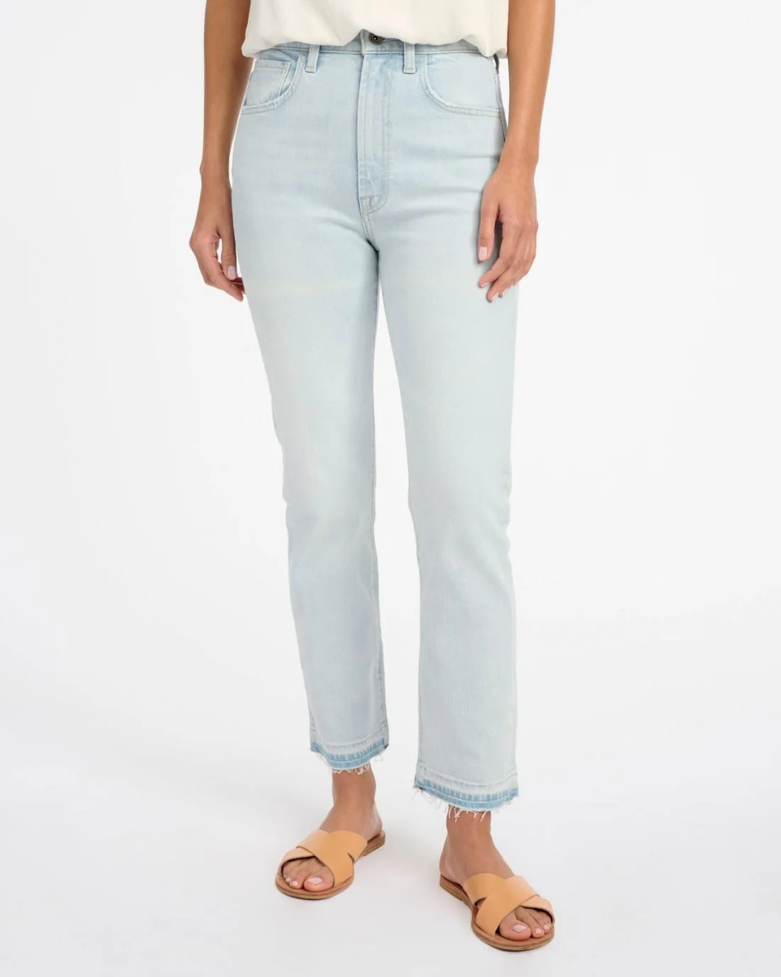 9143-easy-slim-release-hem-crop-jean-1.webp Easy Slim Release Hem Crop Jean