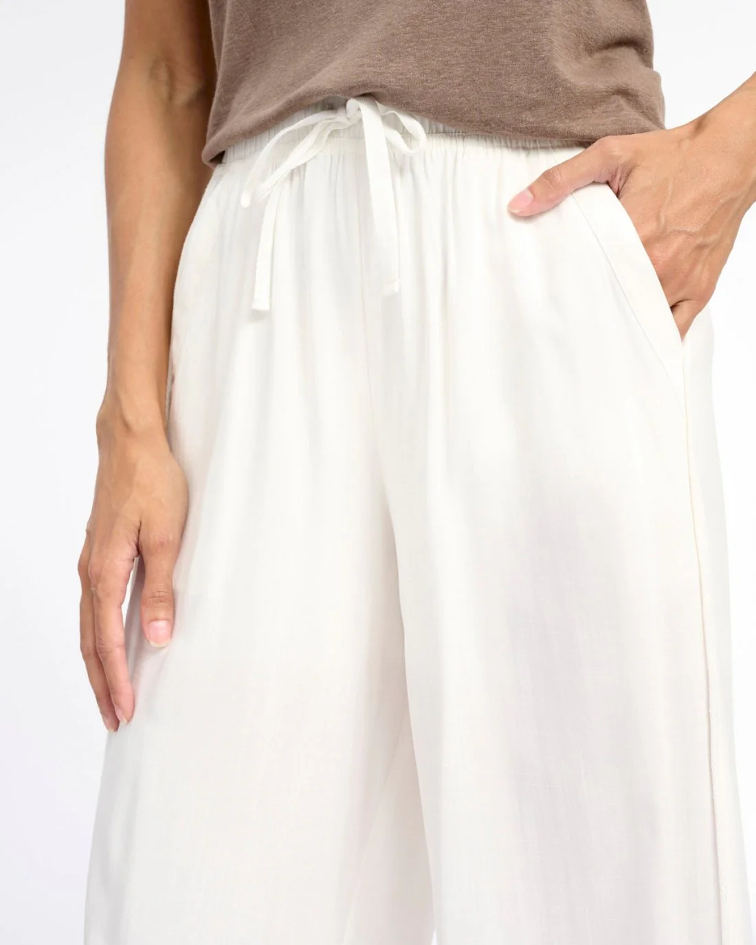 9247-thira-pant-2.webp Thira Pant