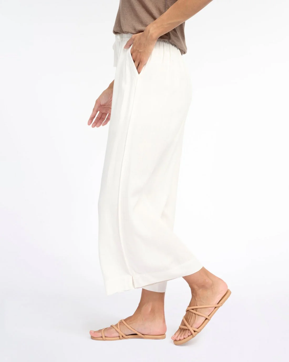 9247-thira-pant-3.webp Thira Pant