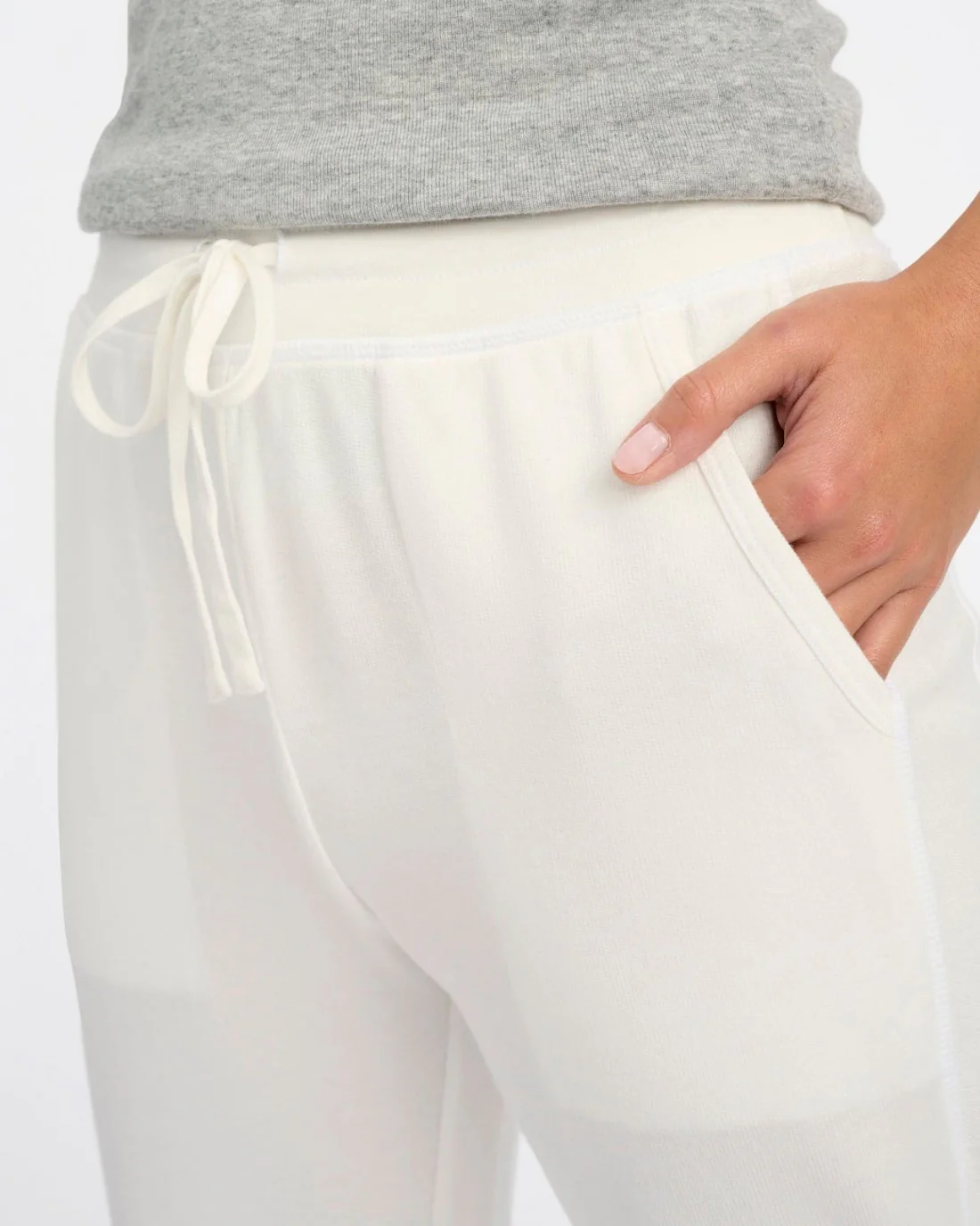 9294-athena-jogger-3.webp Athena Jogger