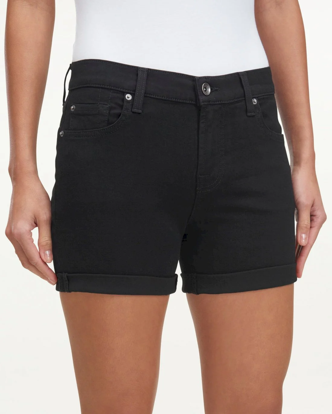 Mid-Rise Relaxed Cuff Short