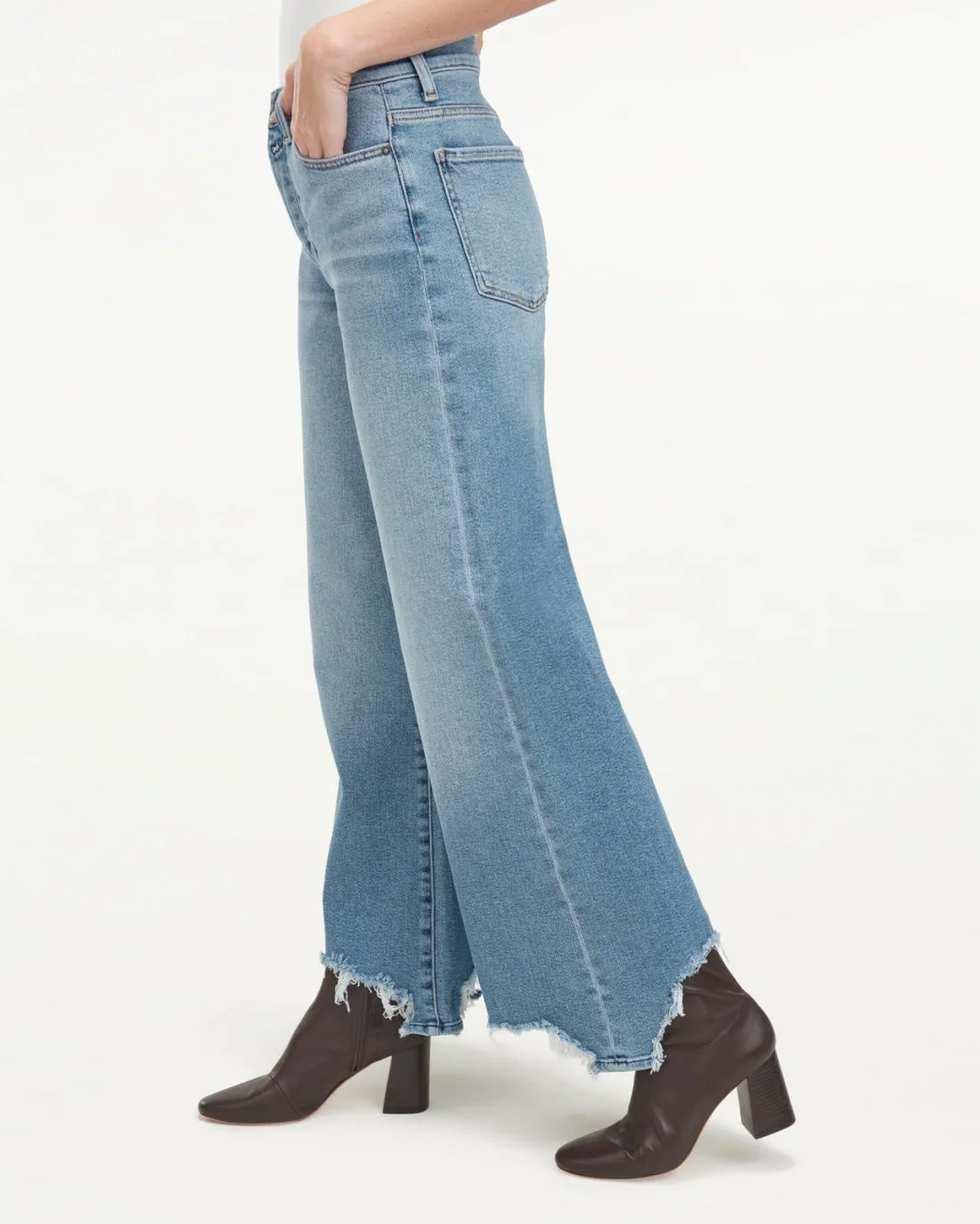 9612-ultra-high-rise-wide-leg-vintage-jeans-3.webp Ultra High-Rise Wide Leg Vintage Jeans